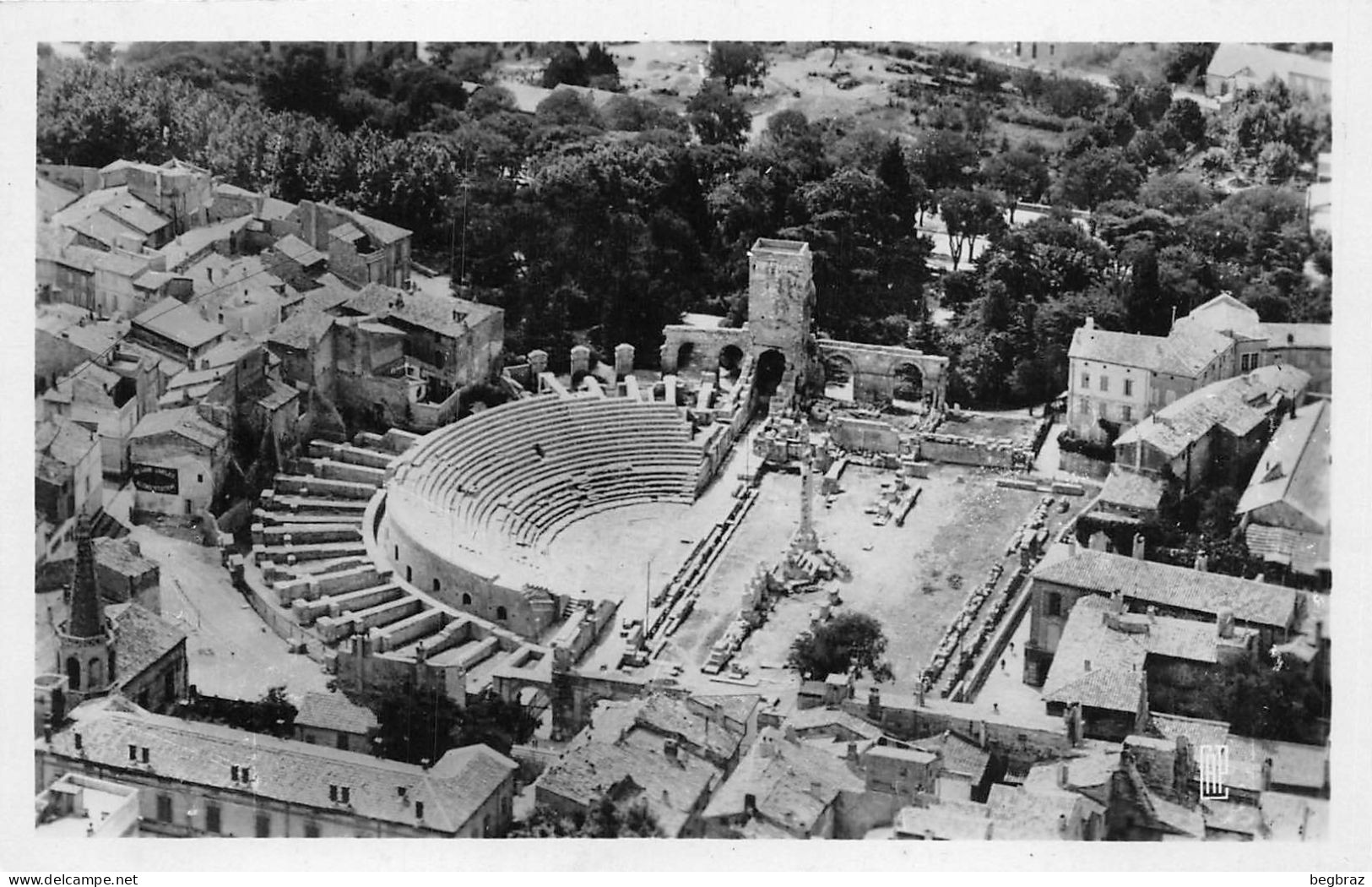 ARLES    THEATRE ANTIQUE - Arles