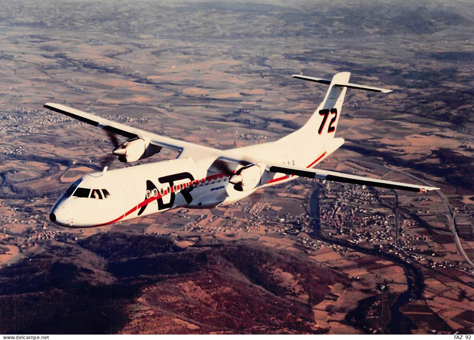 ATR 72 En Vol - 180 X 130 Mm. - Photo Presse Originale - Aviación