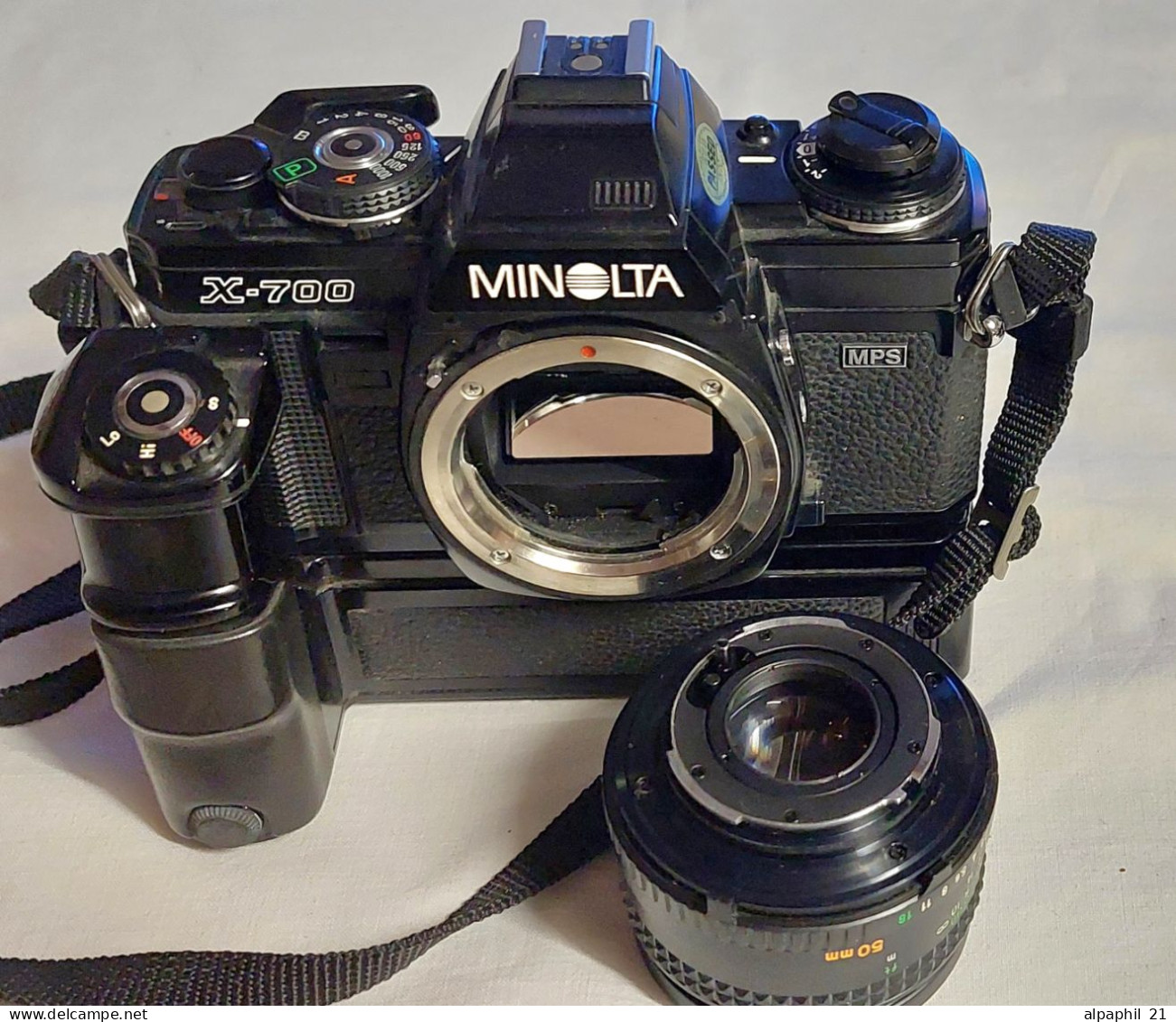 Minolta X-700 With Motor Drive 1 And Lenses - Cámaras Fotográficas