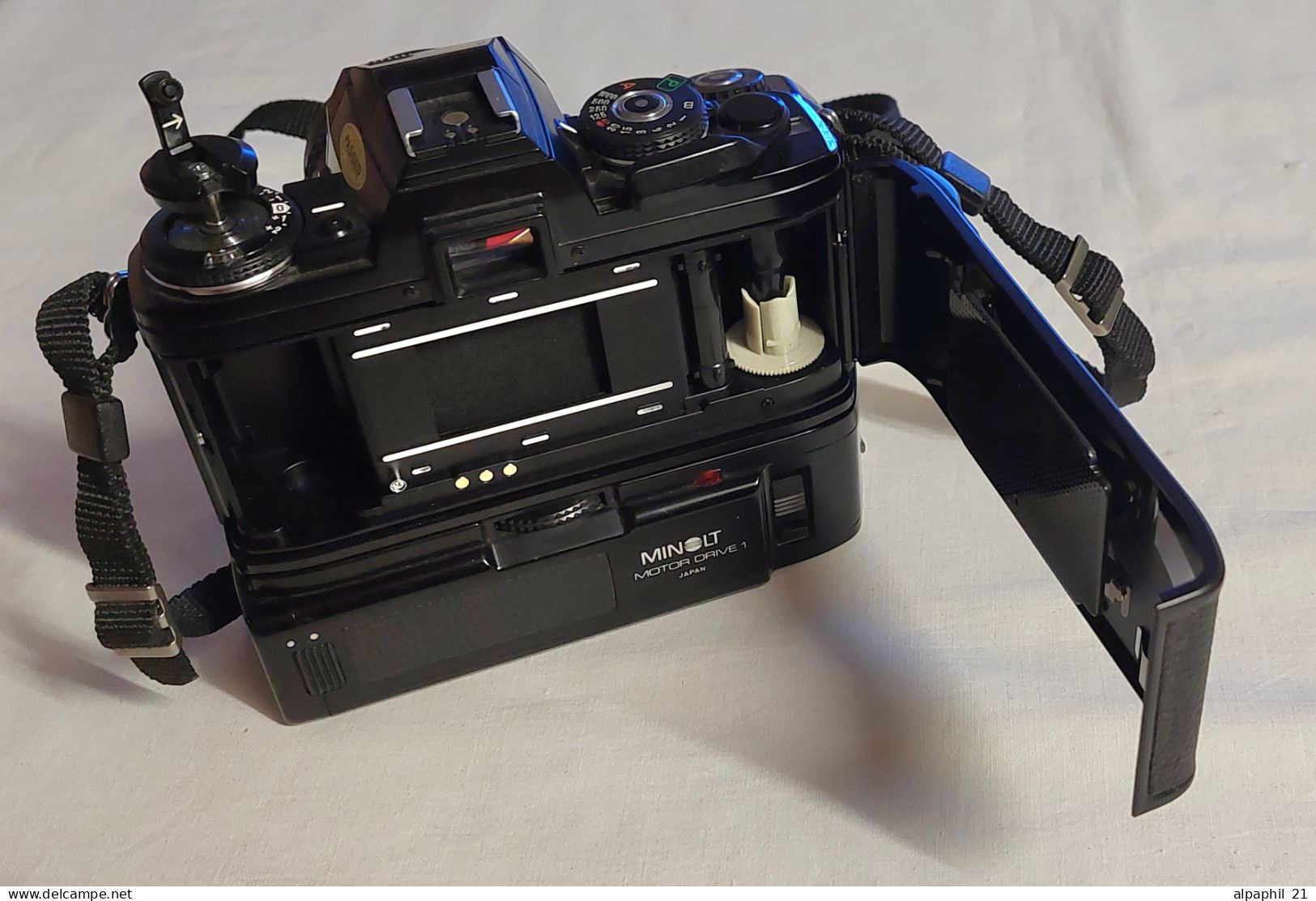 Minolta X-700 With Motor Drive 1 And Lenses - Appareils Photo