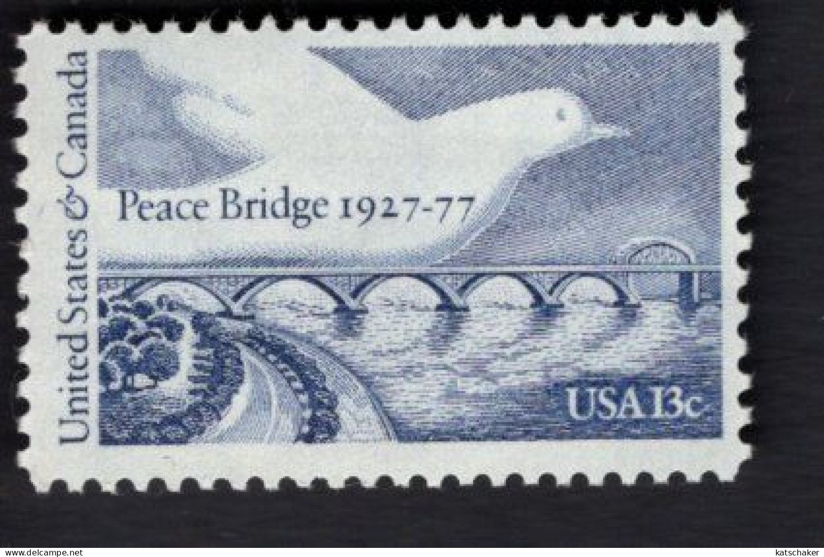 199967142 1977 SCOTT 1721 (XX) POSTFRIS MINT NEVER HINGED - Peace Bridge Bird - Ongebruikt