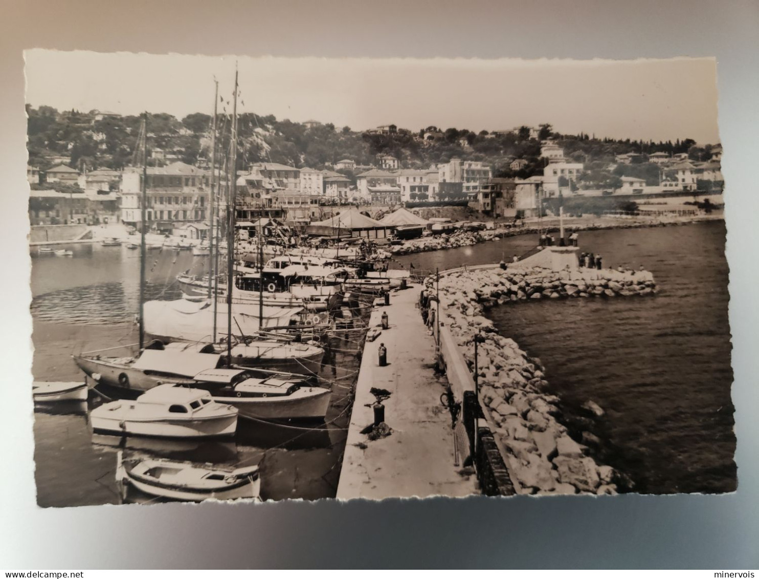 Saint Jean Cap Ferrat - Le Port Et Vue Sur La Ville - Saint-Jean-Cap-Ferrat