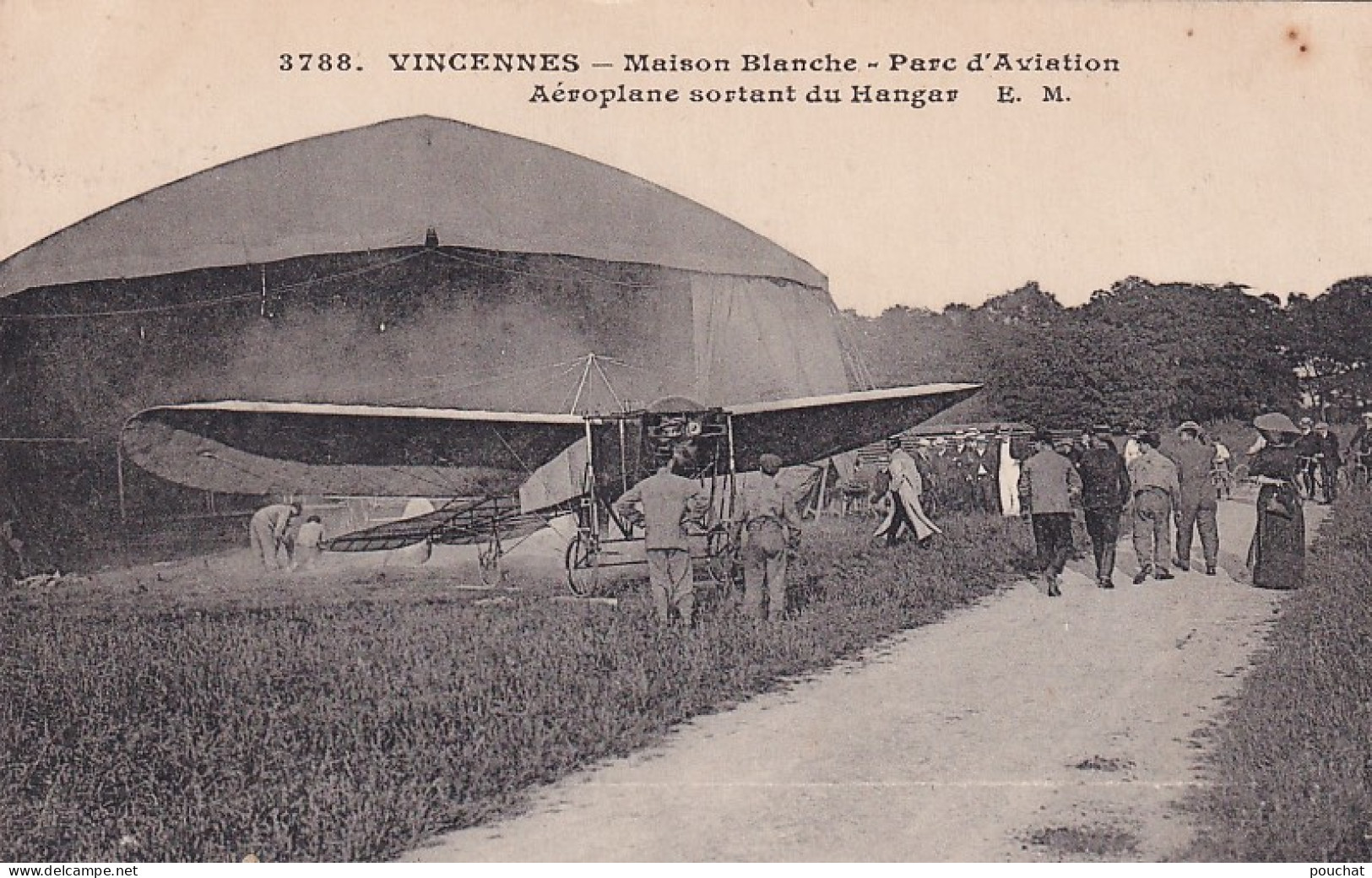 BE Nw4-(94) VINCENNES - MAISON BLANCHE - PARC D'AVIATION - AEROPLANE SORTANT DU HANGAR - TAMPON CENTRE D'INSTRUCTION - Aérodromes