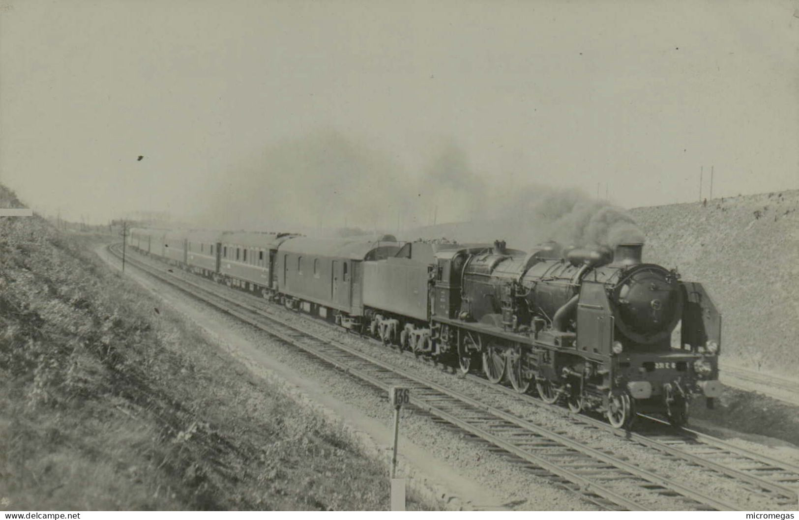 Train, à Identifier - Cliché J. Renaud - Trenes