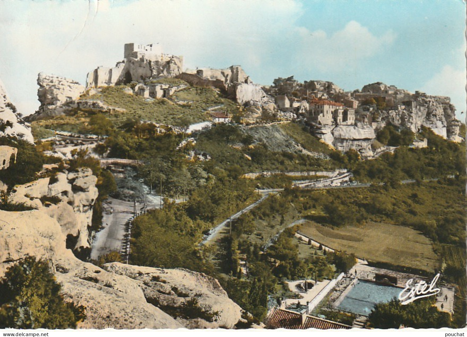 ALnw 16-(13) LES BAUX DE PROVENCE - VUE GENERALE - PISCINE - 2 SCANS - Les-Baux-de-Provence