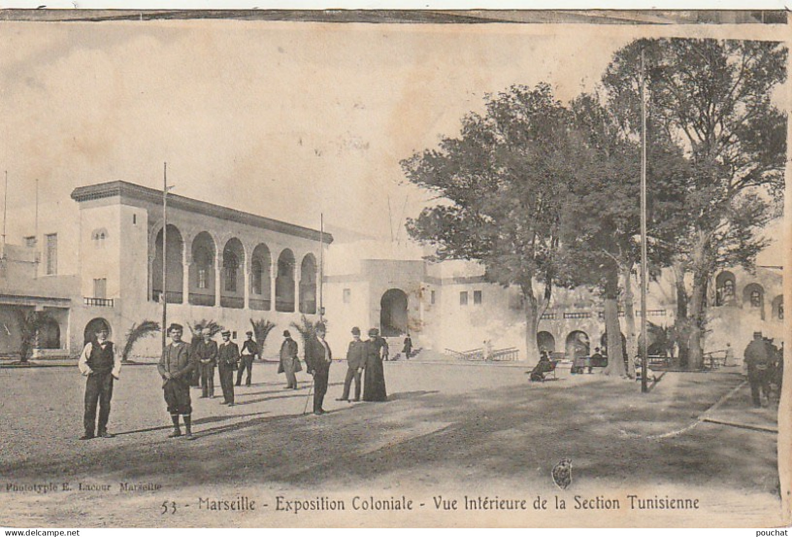 ALnw 16-(13) MARSEILLE - EXPOSITION COLONIALE - VUE INTERIEURE DE LA SECTION TUNISIENNE - ANIMATION  - 2 SCANS - Koloniale Tentoonstelling 1906-1922