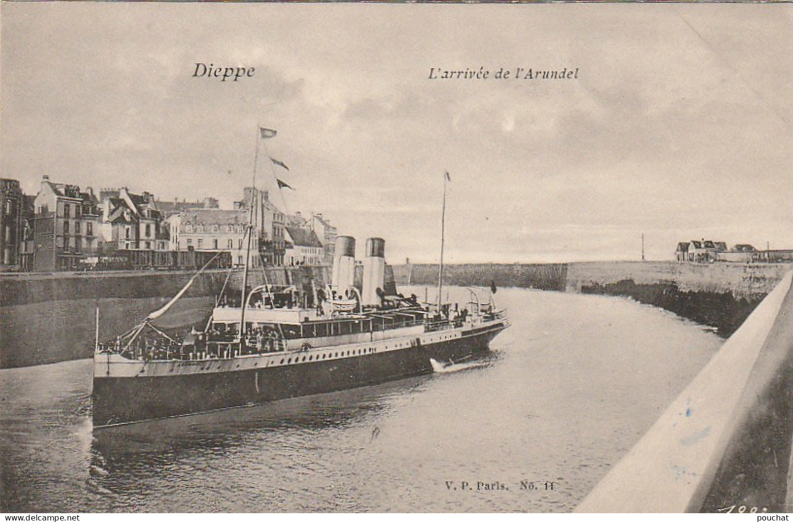 BE6 -(76) DIEPPE - L' ARRIVEE DE L' ARUNDEL - STEAMER - 2 SCANS - Dieppe