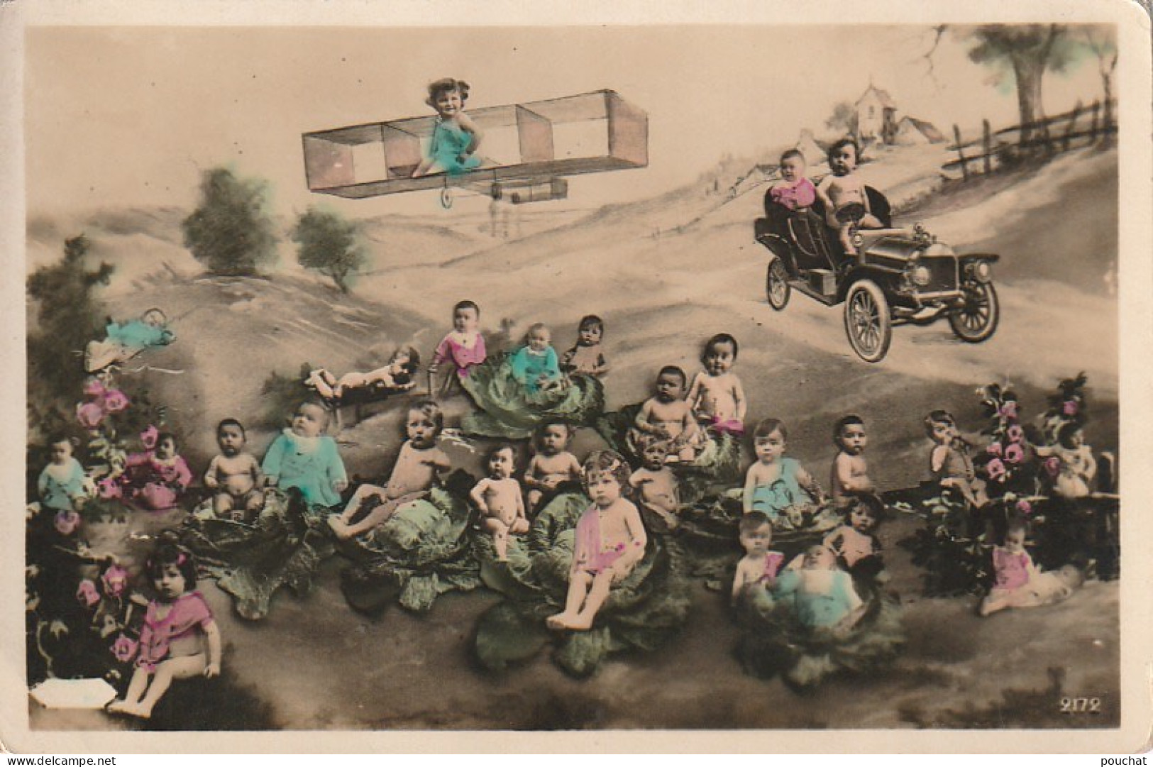 CE28 - GROUPE DE BEBES  DANS ROSES ET CHOUX - AUTOMOBILE , AVION BIPLAN - 2 SCANS - Taferelen En Landschappen