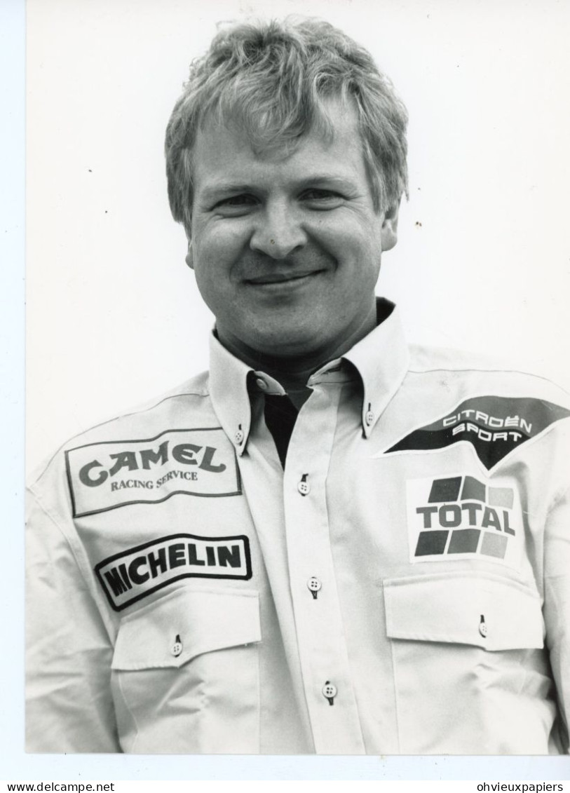 Photo Originale . PILOTE DE RALLYE  MATS JONSSON  /  VOLVO FORD ESCORT - Deportes