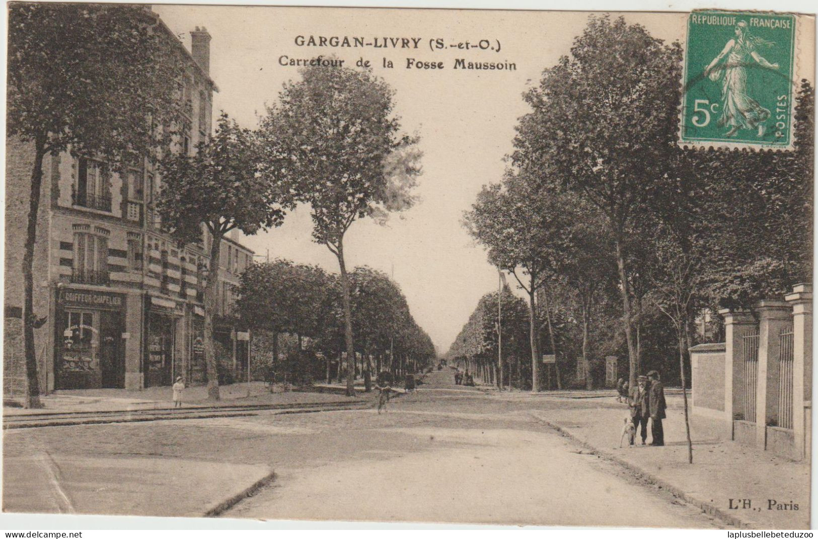 CPA - 93 - LIVRY GARGAN - Carrefour De La Fosse Maussoin - Coiffeur Chapelier - Animation - 1914 - Livry Gargan