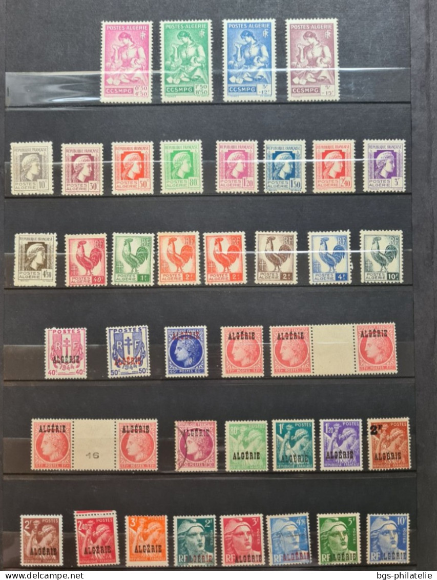 Collection de timbres d'Algérie neufs **, neufs * et quelques oblitérés.