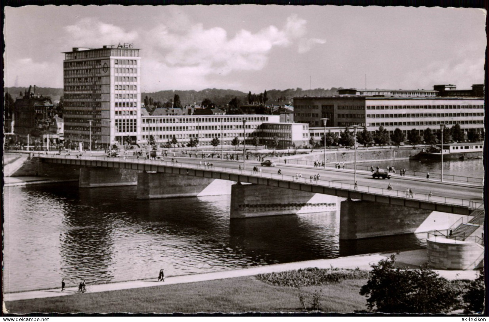 Ansichtskarte Frankfurt Am Main AEG Hochhaus, Brücke 1957  Gel. 10 Pfg. Europa - Frankfurt A. Main