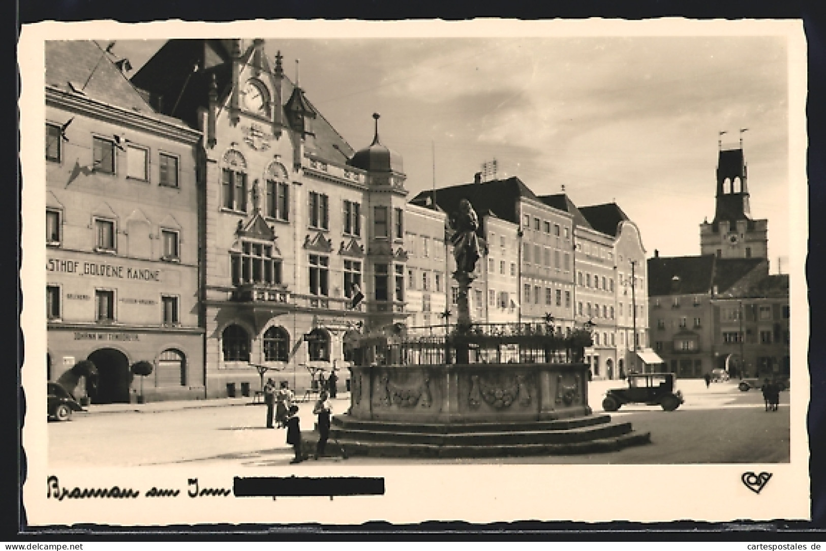 AK Braunau Am Inn, Platz Mit Gasthof Goldene Kanone  - Altri & Non Classificati