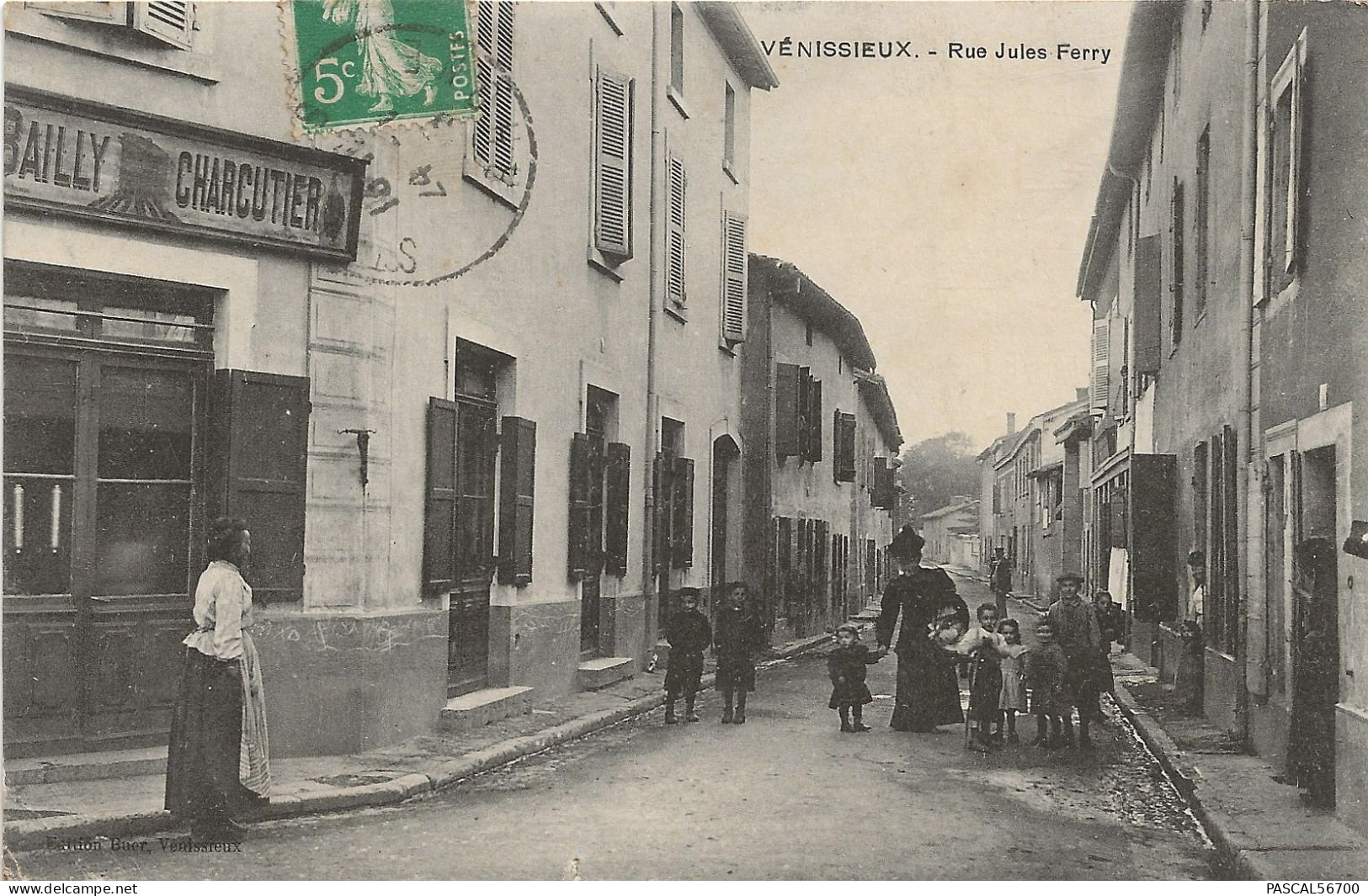 CPA VENISSIEUX ***PEU FREQUENTE*** RUE JULES FERRY - Vénissieux