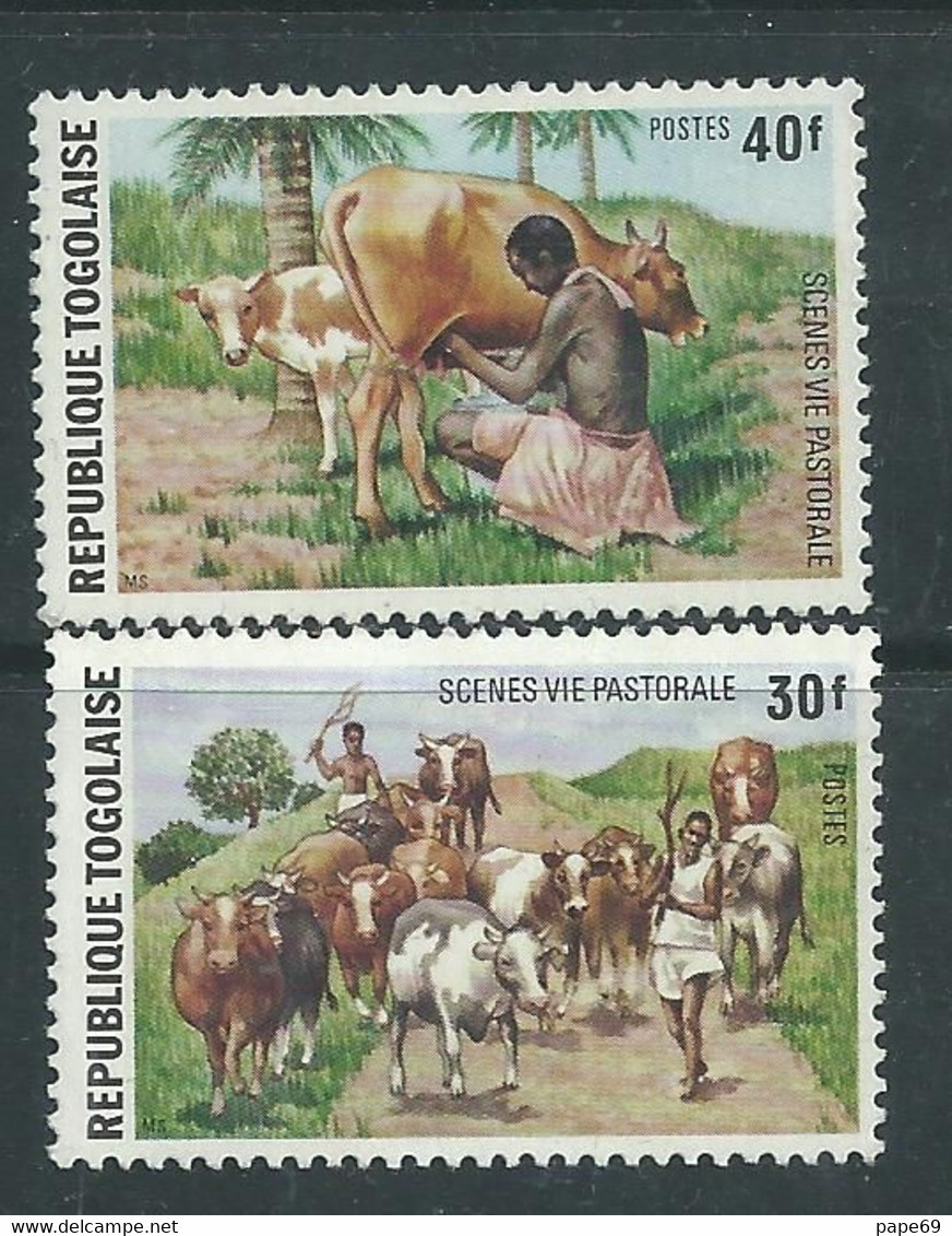 Togo  N° 822 / 23  XX Scènes De La Vie Pastorale, Les 2 Valeurs Sans Charnière, TB - Togo (1960-...)