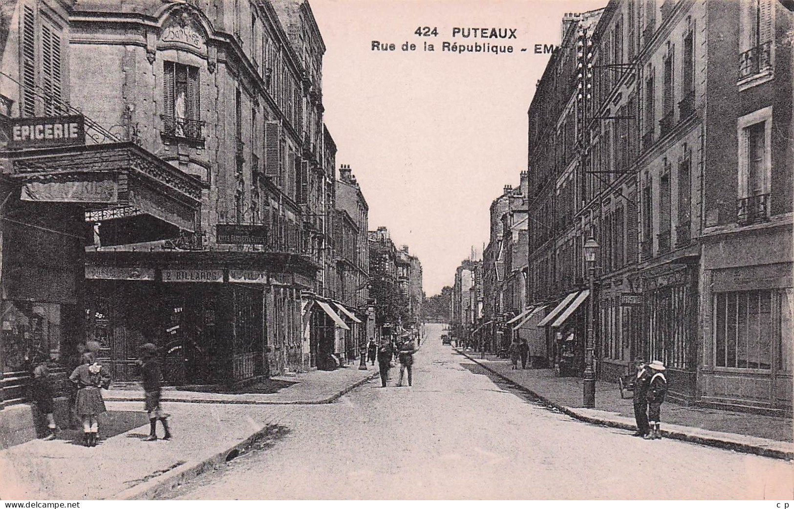 Puteaux - Rue Republique -  CPA°J - Puteaux