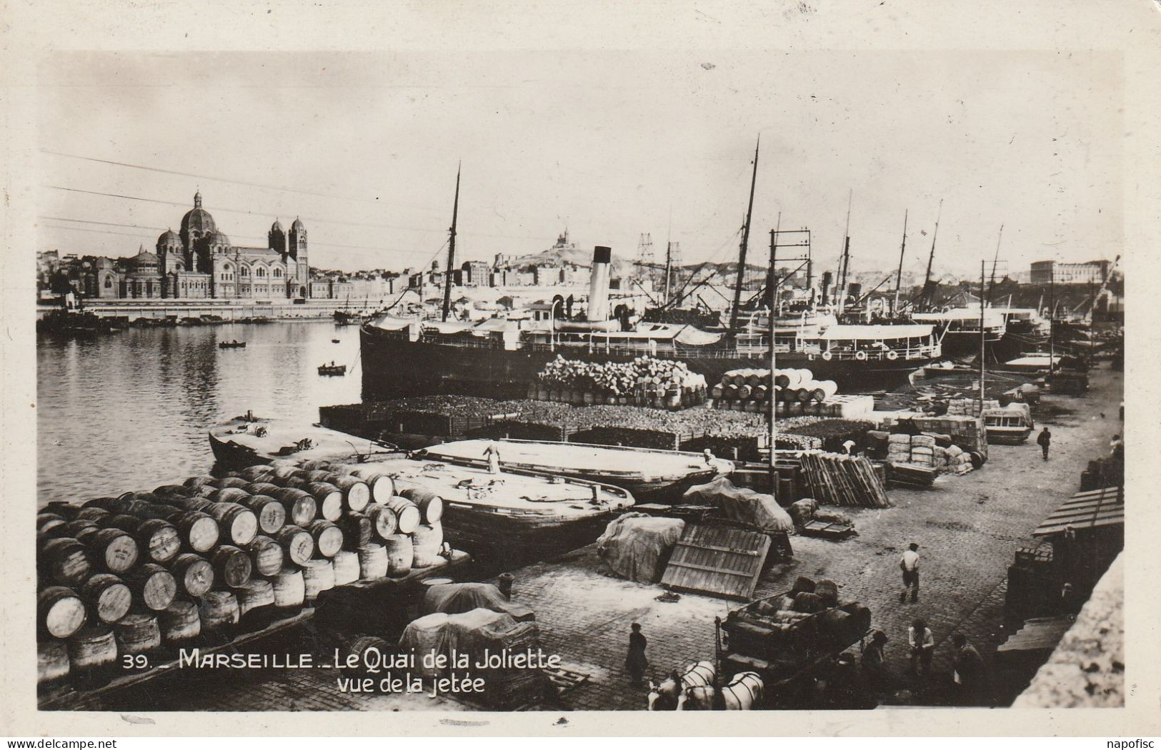 13-Marseille Le Quai De La Joliette Vue De La Jetée - Joliette, Havenzone