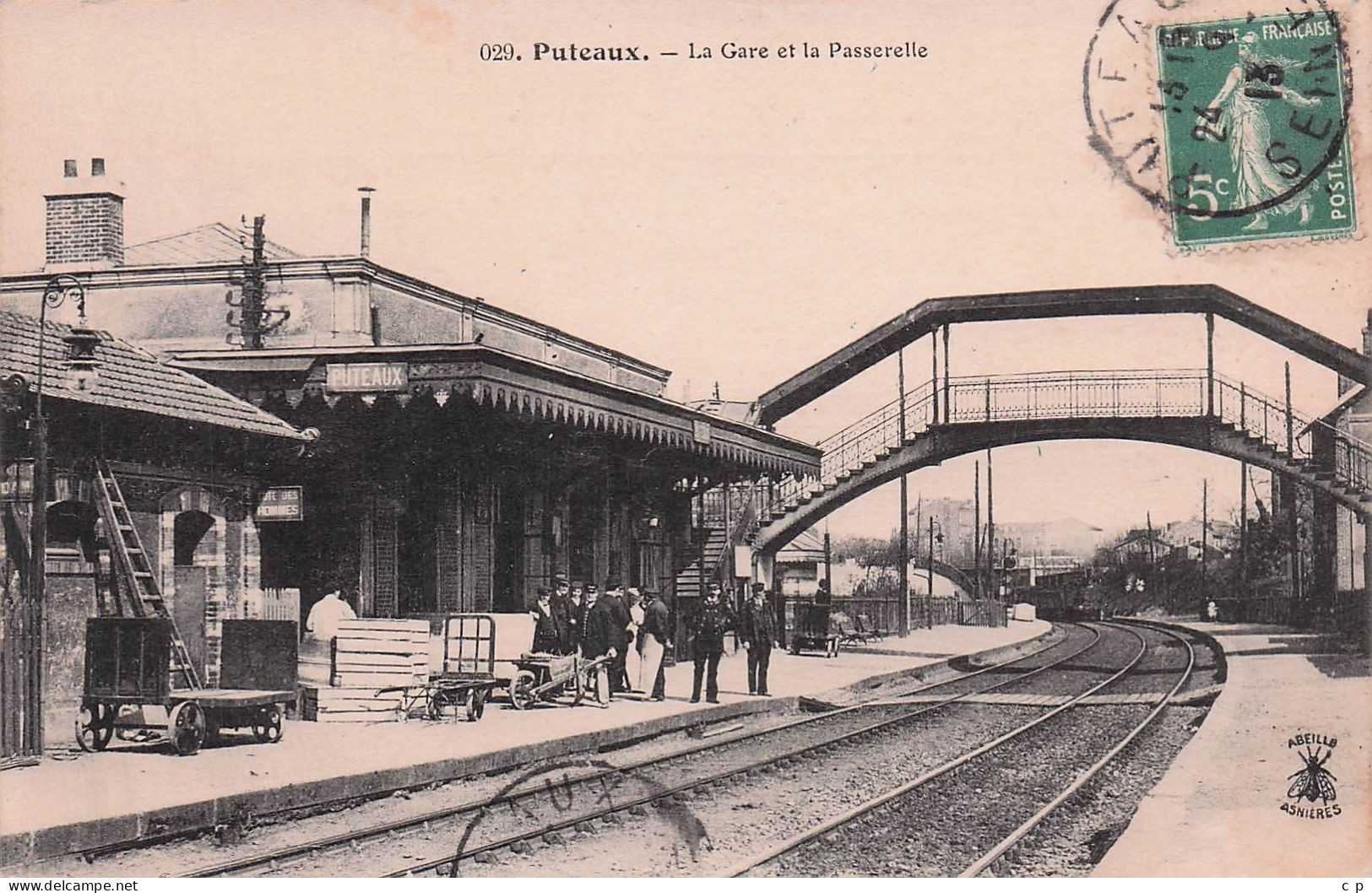 Puteaux  - La Gare Et La Passerelle  -  CPA°J - Puteaux