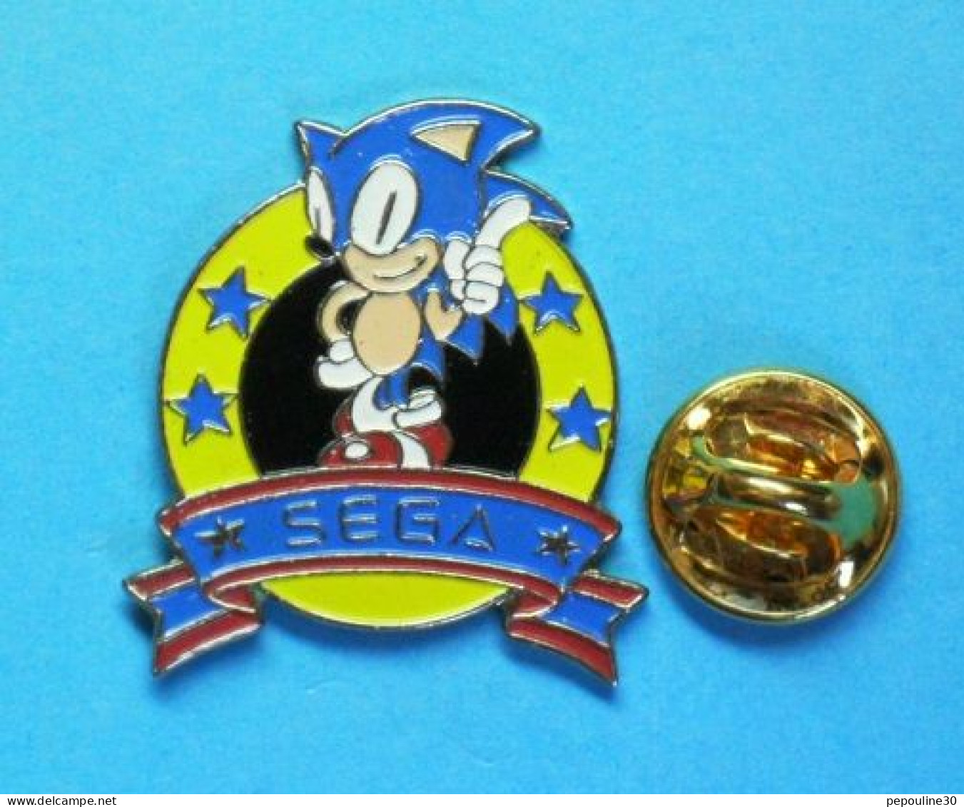 1 PIN'S  //   ** NINTENDO / SONIC / JEUX VIDÉO / SÉGA ** . (Éole) - Casinos