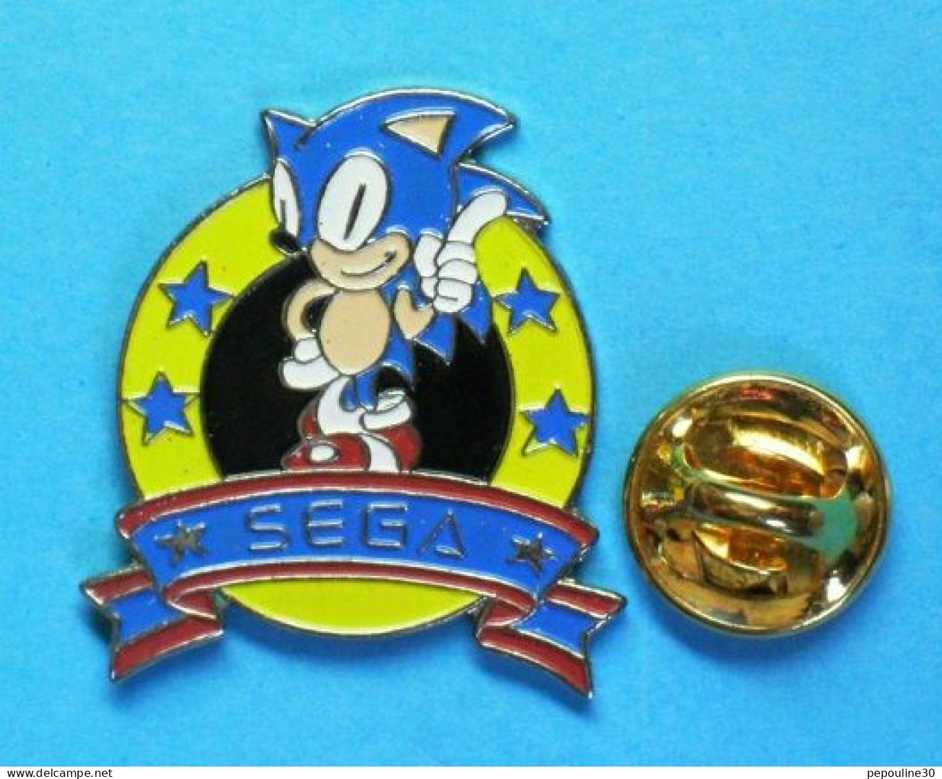 1 PIN'S  //   ** NINTENDO / SONIC / JEUX VIDÉO / SÉGA ** . (Éole) - Casinos