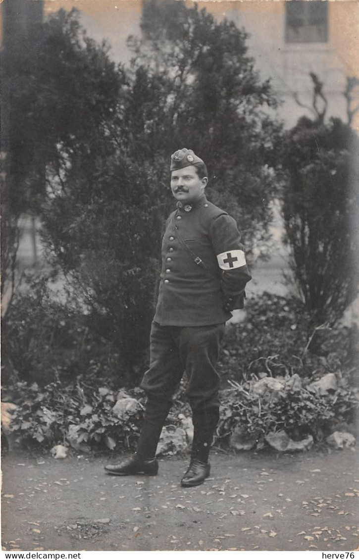 VESOUL - 1914 - Carte Photo - Infirmier Croix-rouge - Soldat - Militaire - Militaria - Vesoul