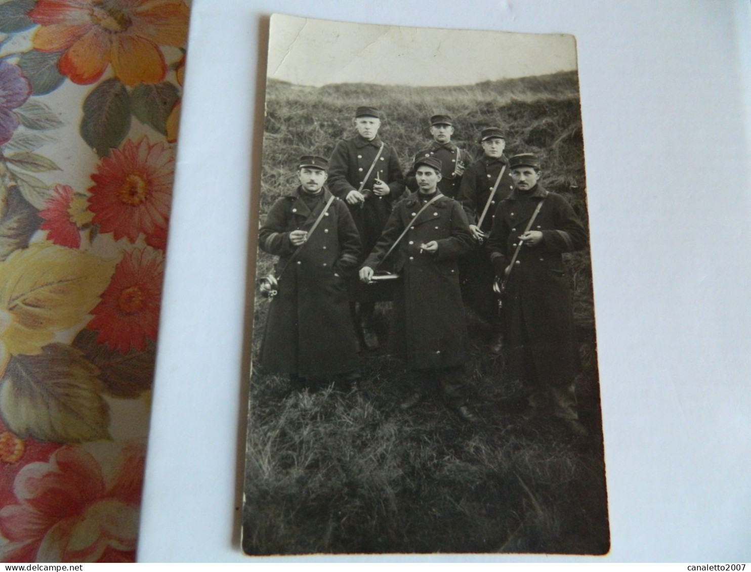 MILITARIA+ANVERS:PHOTO CARTE DE 6 MILITAIRES  QUE RIEN QUE DE CLAIRON - Personnages