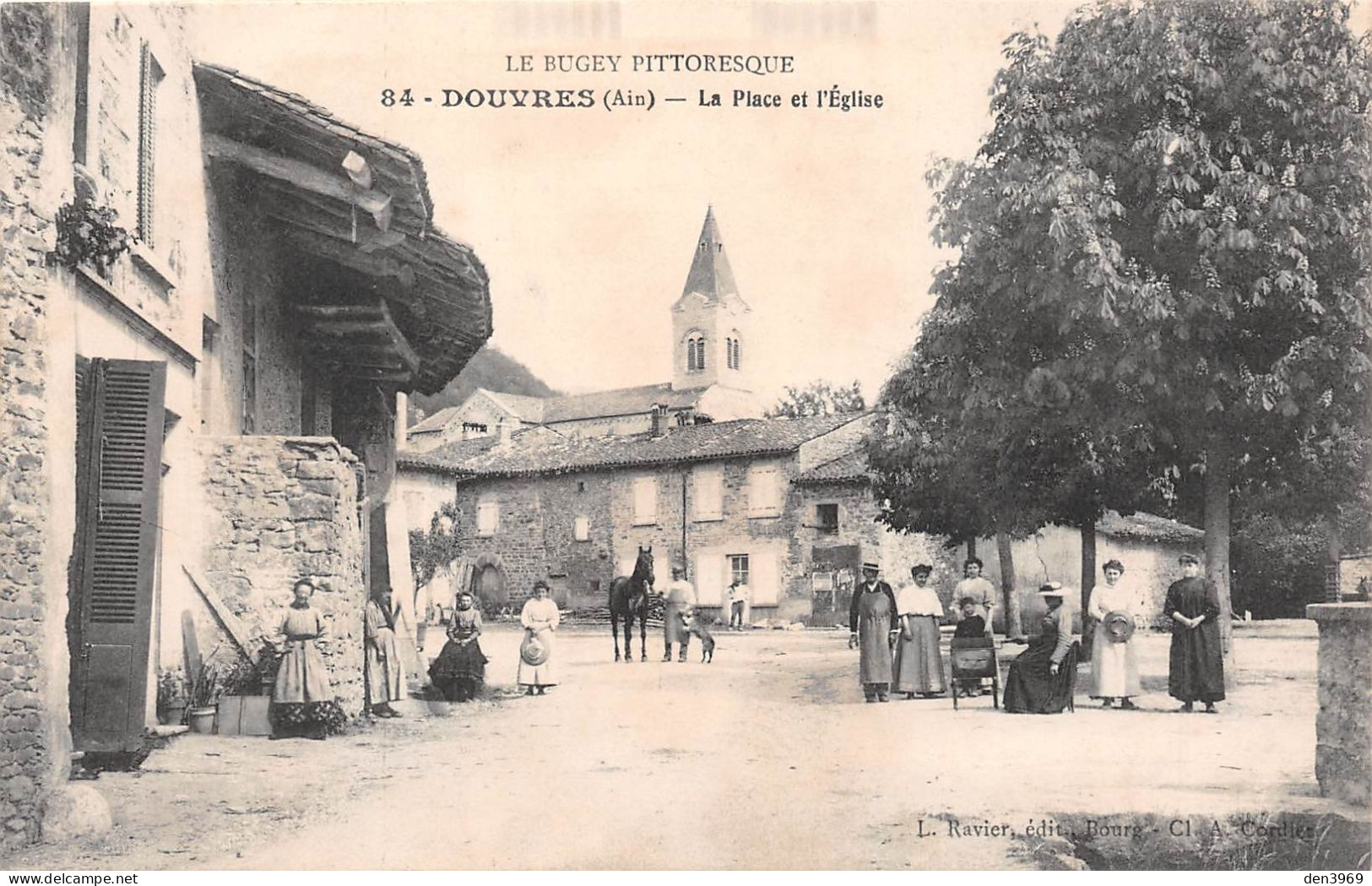 DOUVRES (Ain) - La Place Et L'Eglise - Le Bugey Pittoresque - Zonder Classificatie