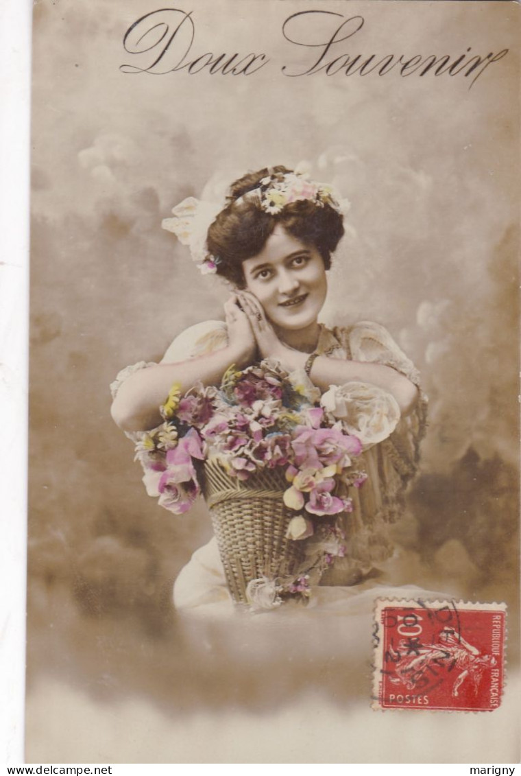 CARTE FANTAISIE . CPA . PORTRAIT JEUNE FEMMES . - Frauen