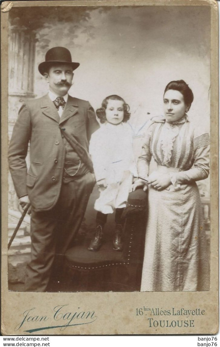 Photo Originale - Portrait Famille - Par Photographe Jean TAJAN - Toulouse - Anonyme Personen