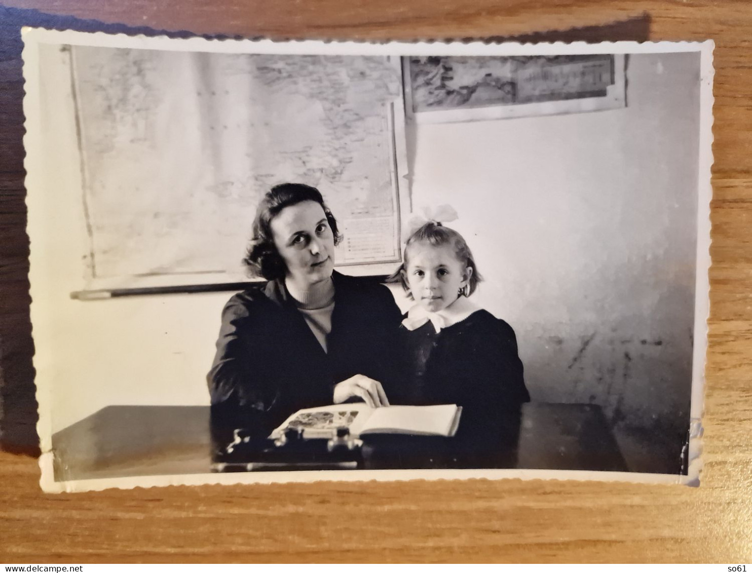 19388.  Fotografia D'epoca Maestra Con Bambina Aa '60 Italia - 14x9 Foto Paracchini Castelletto Ticino Novara - Anonieme Personen