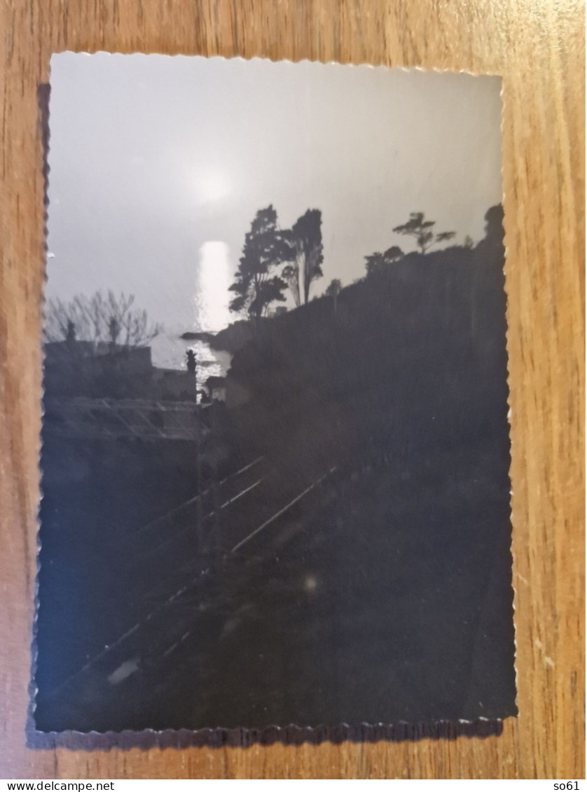 19390  Fotografia D'epoca Panorama Tramonto Ferrovia Aa '50 Italia - 8,5x5,5 - Persone Identificate
