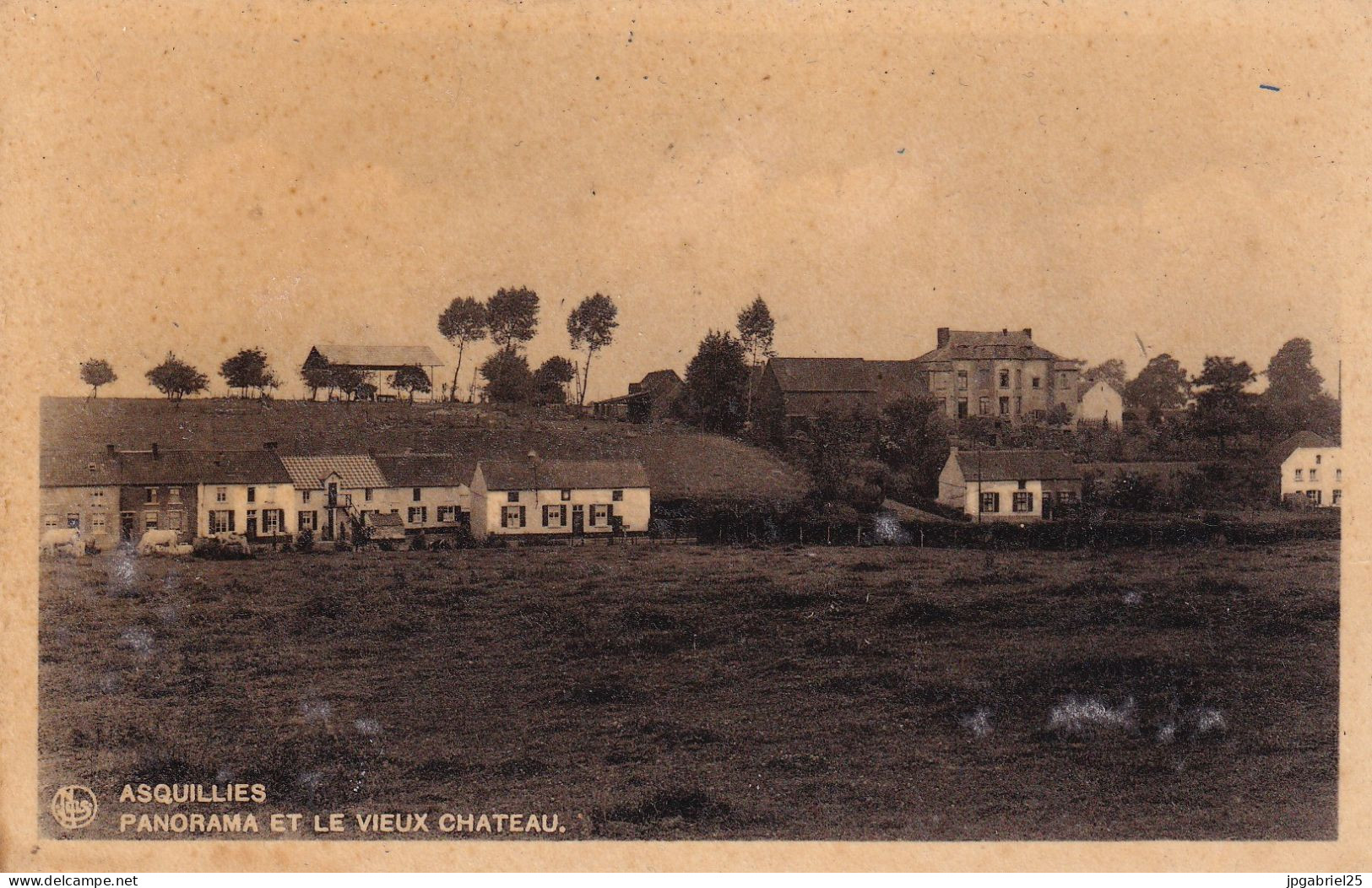 DEND  Asquillies Panorama Et Le Vieux Chateau - Autres & Non Classés