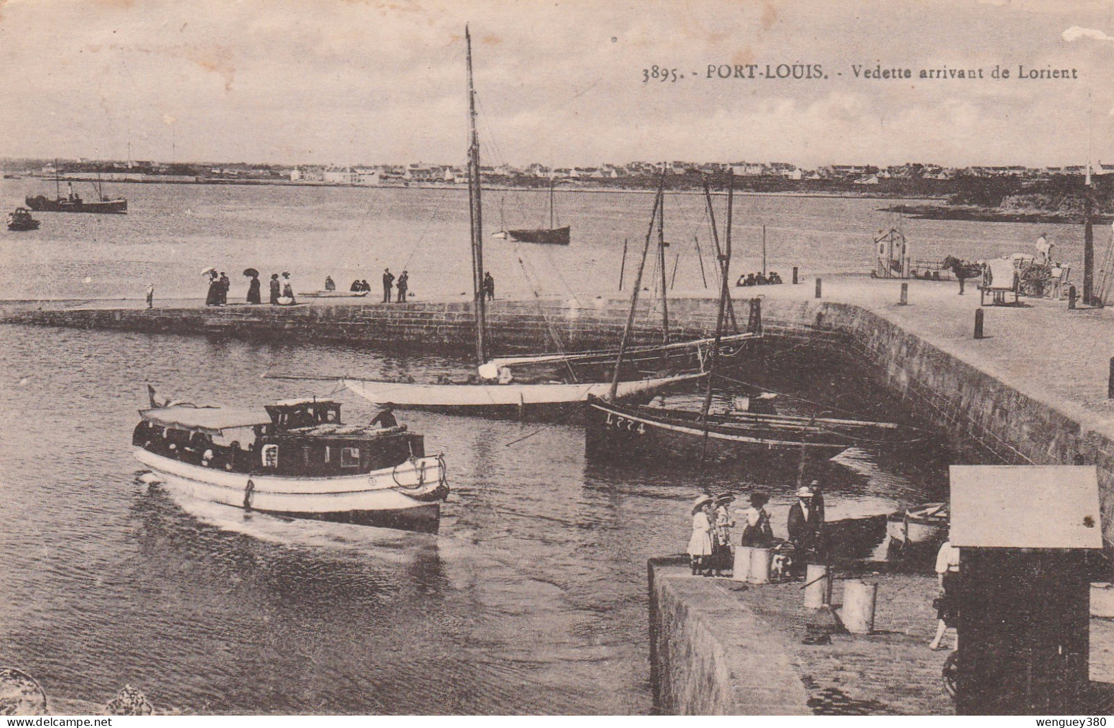 56 PORT-LOUIS RIANTEC LOCMIQUELIC   Vedette Arrivant De Lorient      TB PLAN   Env. 1920.  RARE - Port Louis