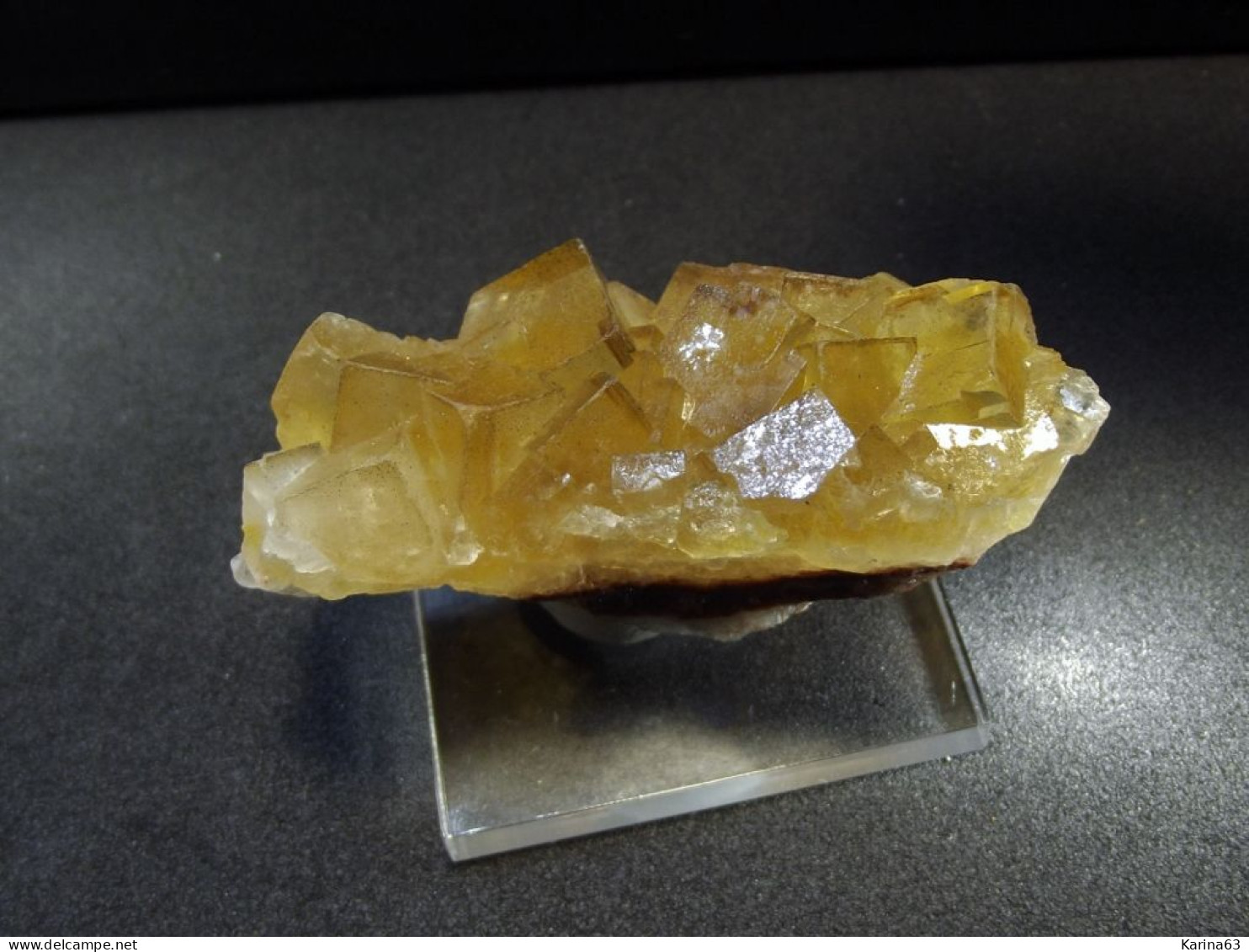 Fluorite Yellow Fluorescence  ( 6 X 3 X 2.5 Cm ) Moscona Mine -  Solis -  Asturias -  Spain. - Mineralen