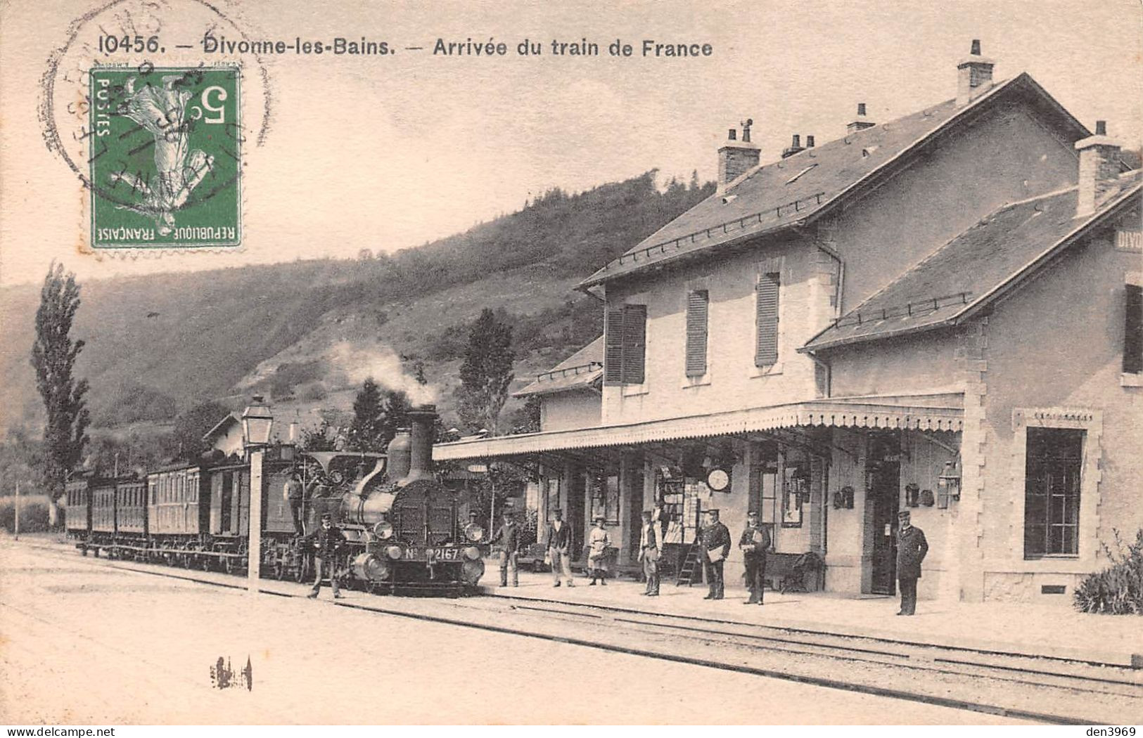 DIVONNE-les-BAINS (Ain) - Arrivée Du Train De France - Voyagé 1913 (2 Scans) Berthe Pelletier, 10 R St-Denis à Nanterre - Divonne Les Bains