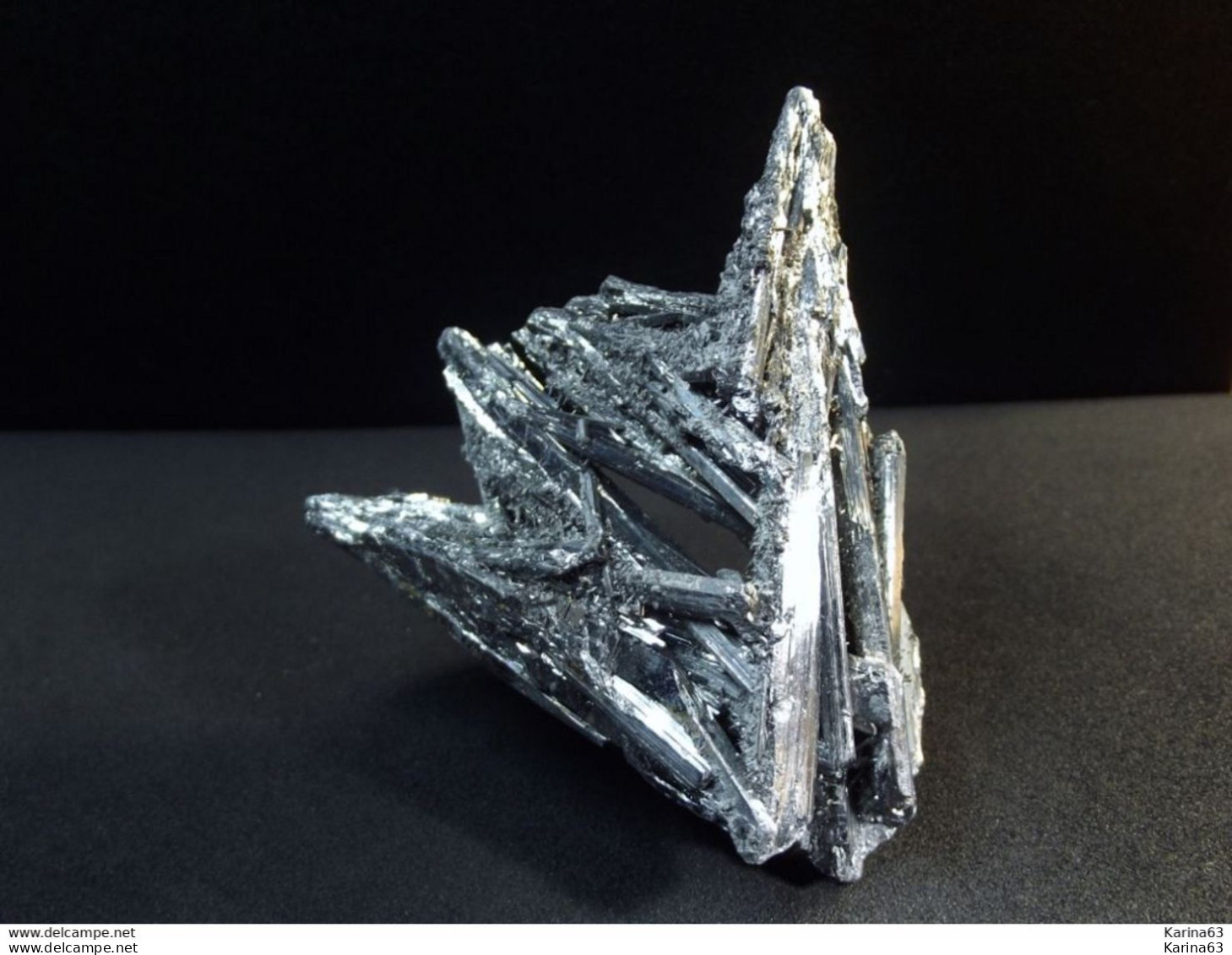 Stibnite - Stibine ( 5 X 5 X 2.5 Cm) - Herja Mine, Baia Mare, Maramures -  Romania - Minerales