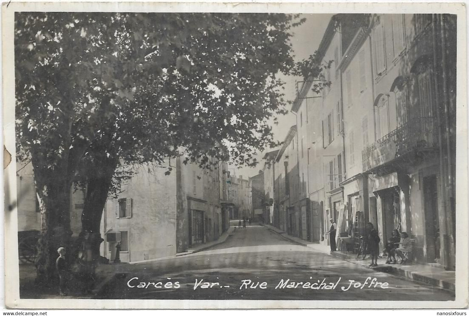 D 83.  CARCES. RUE MARECHAL JOFFRE.  CARTE ECRITE - Carces