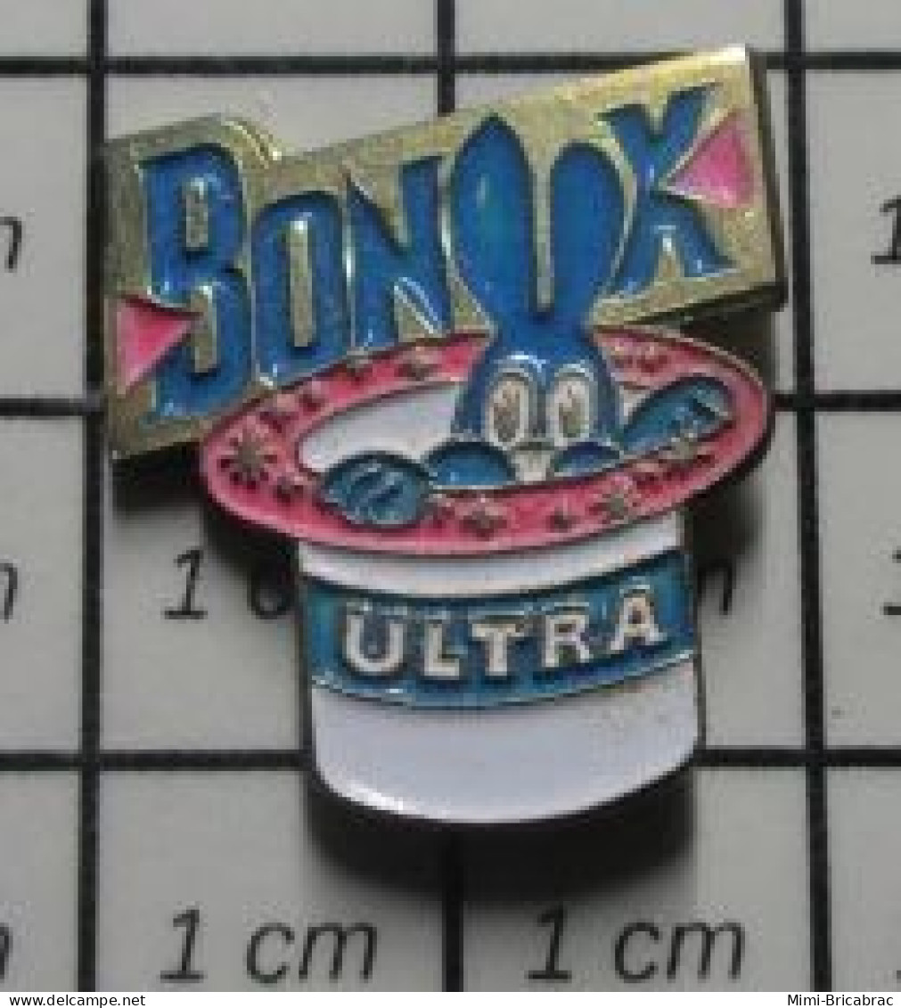 816B Pin's Pins / Beau Et Rare / THEME : MARQUES / LESSIVE BONUX ULTRA CHAPEAU MAGICIEN LAPIN BLEU - Marcas Registradas