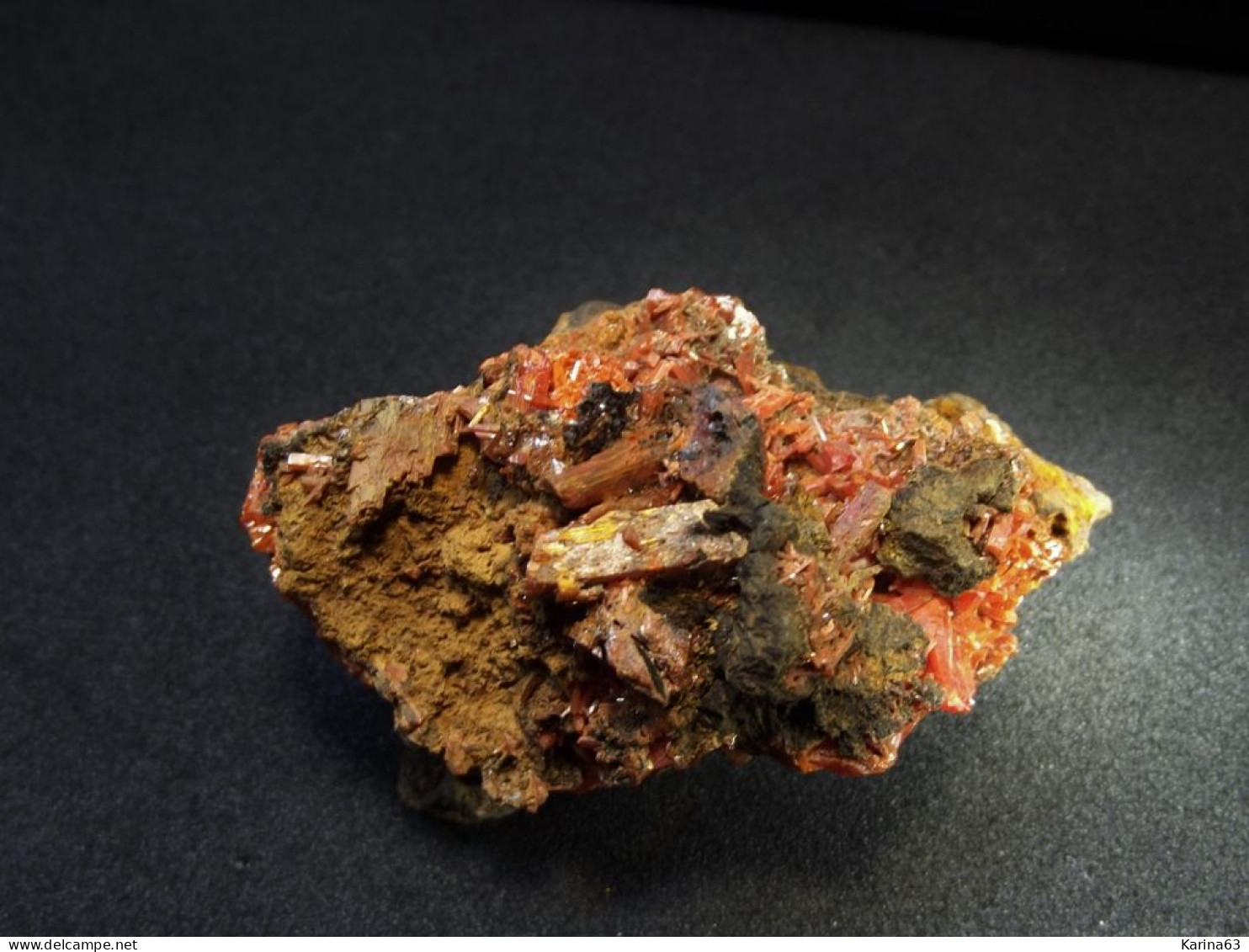 Crocoite ( 5 x 3 x 2.5 cm) - Red Lead Mine - Tasmania - Australia