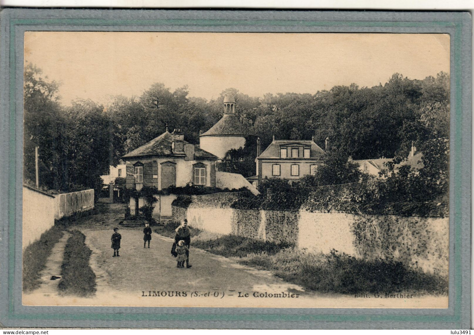 CPA (91) LIMOURS - Thème: Colombier, Colombophilie, Pigeonnier - 1920 - Limours