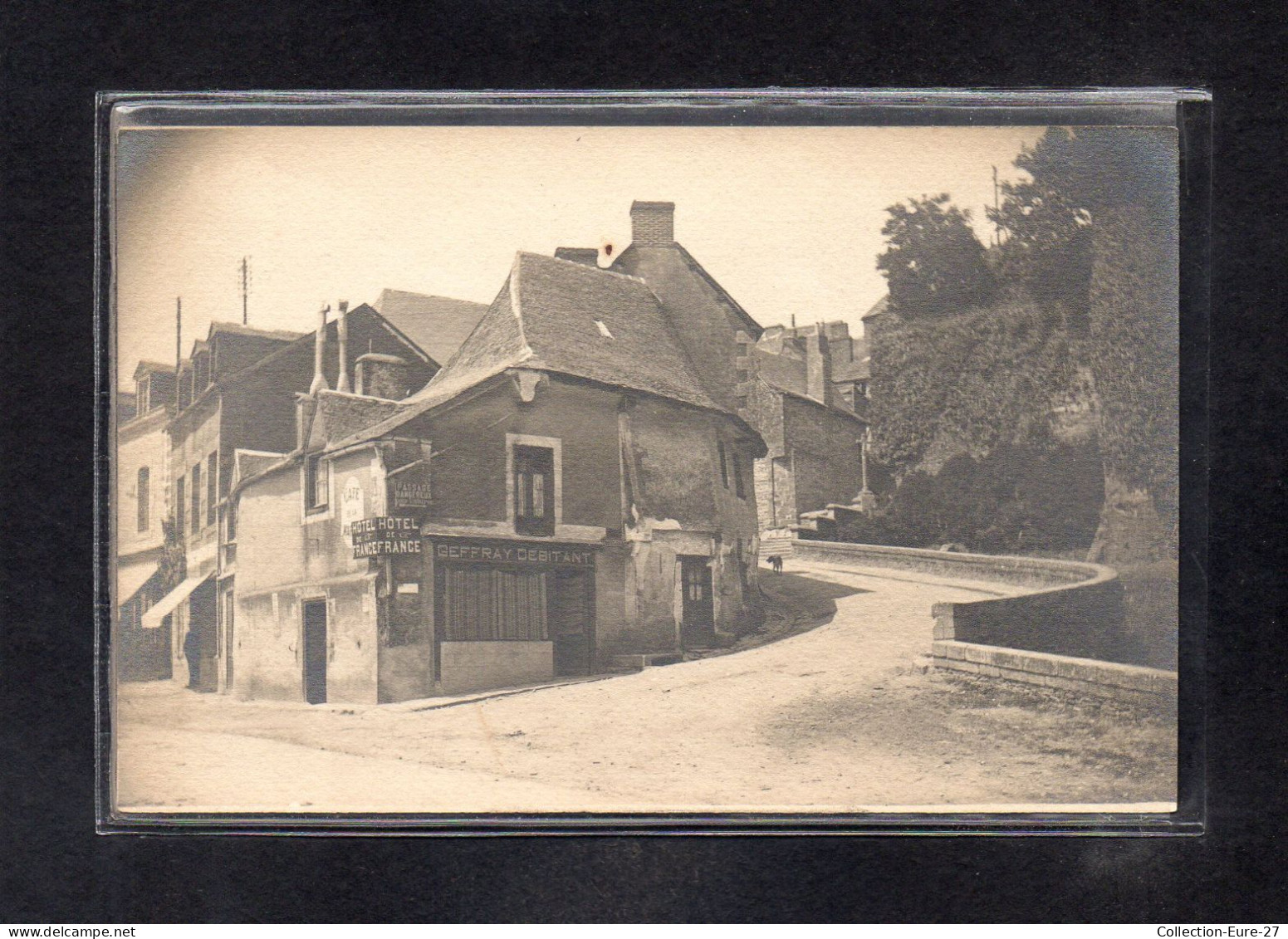 (28/04/24) 75-CPA PARIS - CARTE PHOTO - MONTMARTRE - District 18