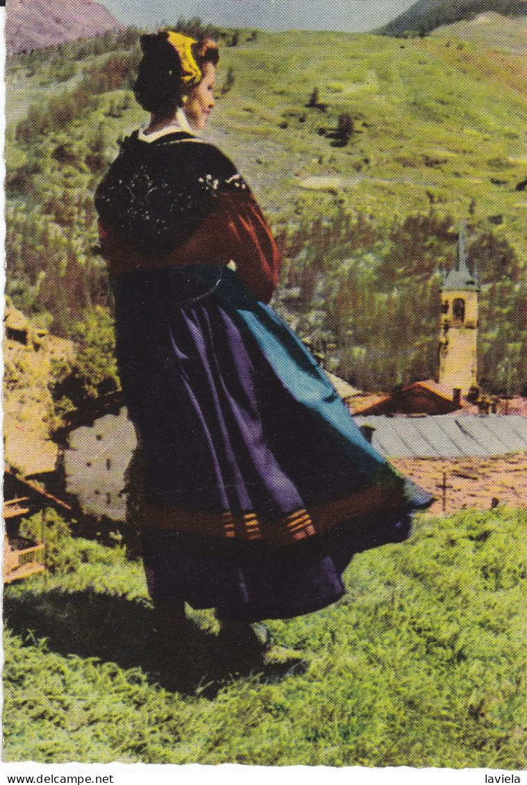 73 Costume De La Savoie - Tarine Coiffée De La Frontière Tarentaise - Circulée 1952 - Autres & Non Classés