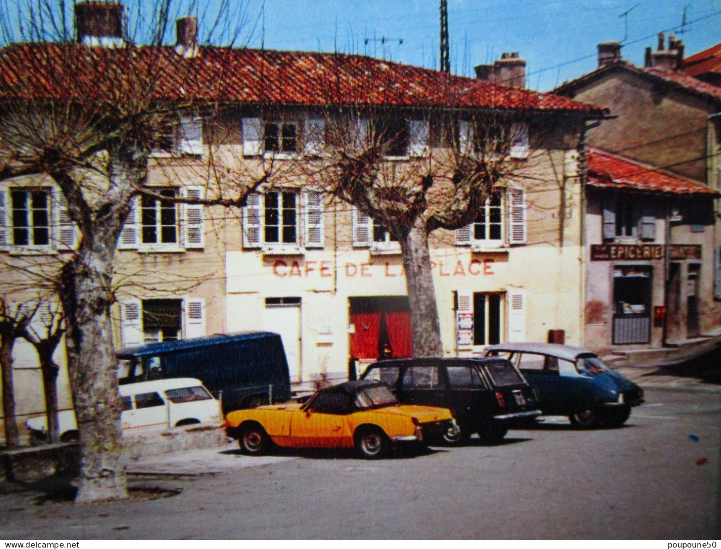 CP 69 Rhône POMMIERS Prés Anse La Place Et Rue De L'église,café De La Place,l'épicerie Voiture Sport Et DS 19 Citroën - Anse