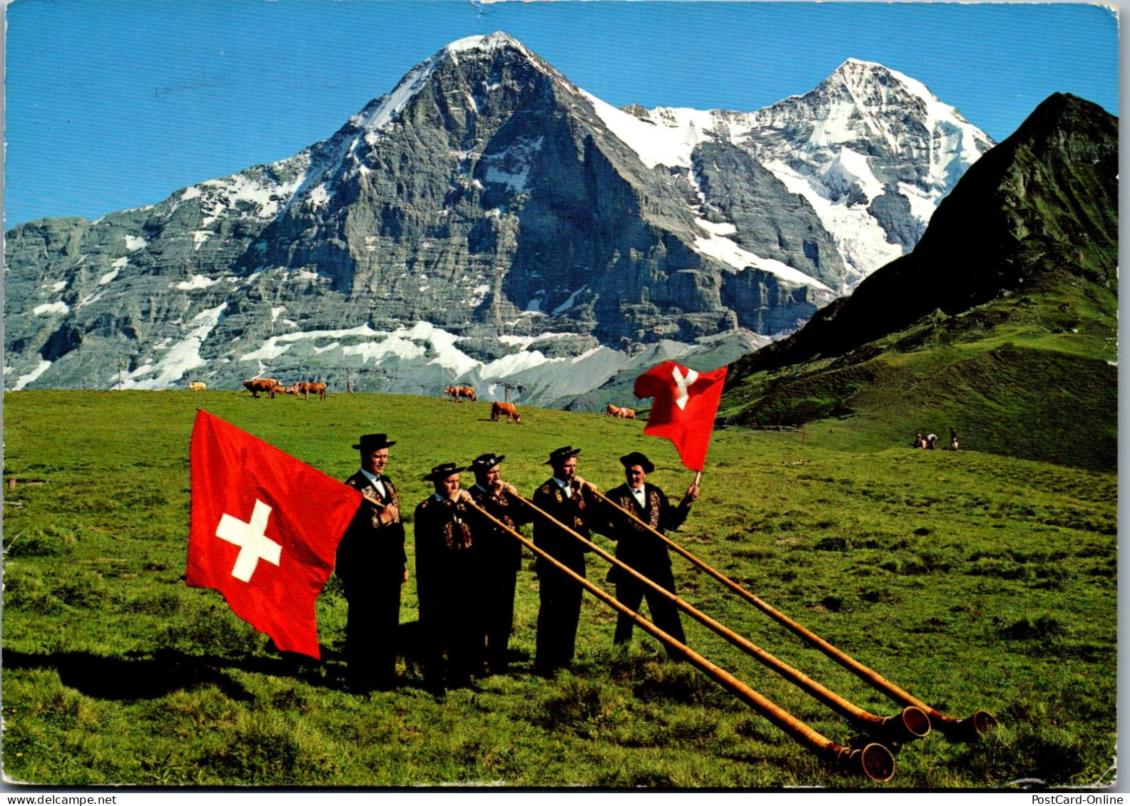 50645 - Schweiz - Bern , Alphornbläser Auf Männlichen Mit Eiger Und Mönch - Gelaufen 1966 - Bern