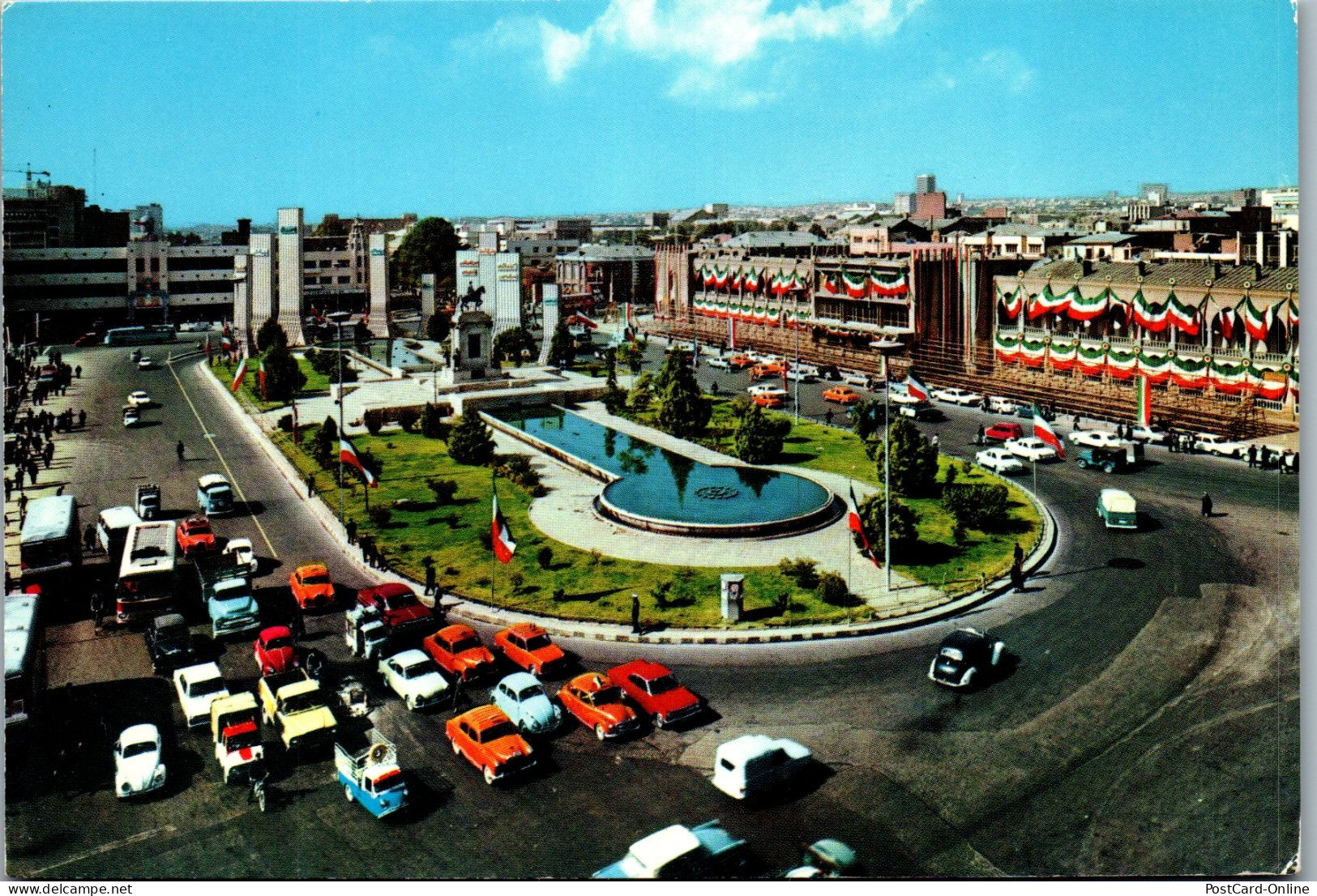 50423 - Iran - Teheran , Toop Khana Square , Auto , VW Käfer - Gelaufen  - Irán