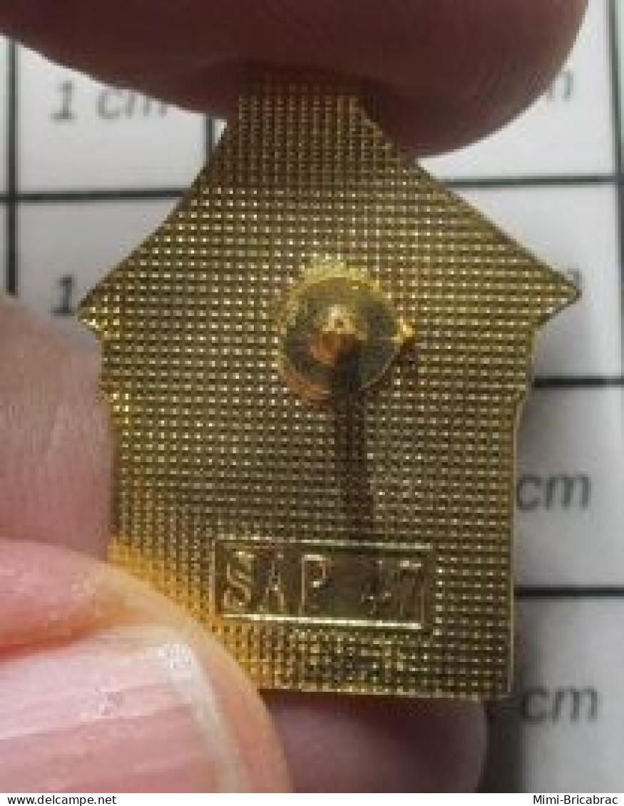 3517 Pin's Pins / Beau Et Rare / VILLES / SAINT CERE Mais Pas Collé ! - Städte