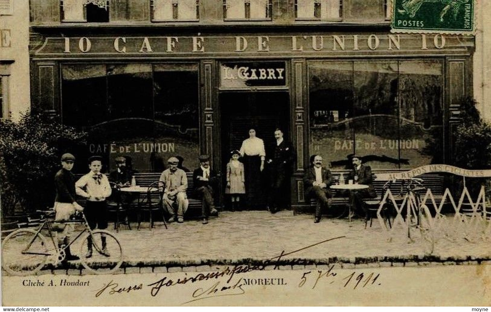 1861 - Somme -   MOREUIL  :  CAFE  DE  L' UNION - Prop. L.GABRY - Terrasse Animée - Beau Plan   - Circulée En 1911 - Moreuil