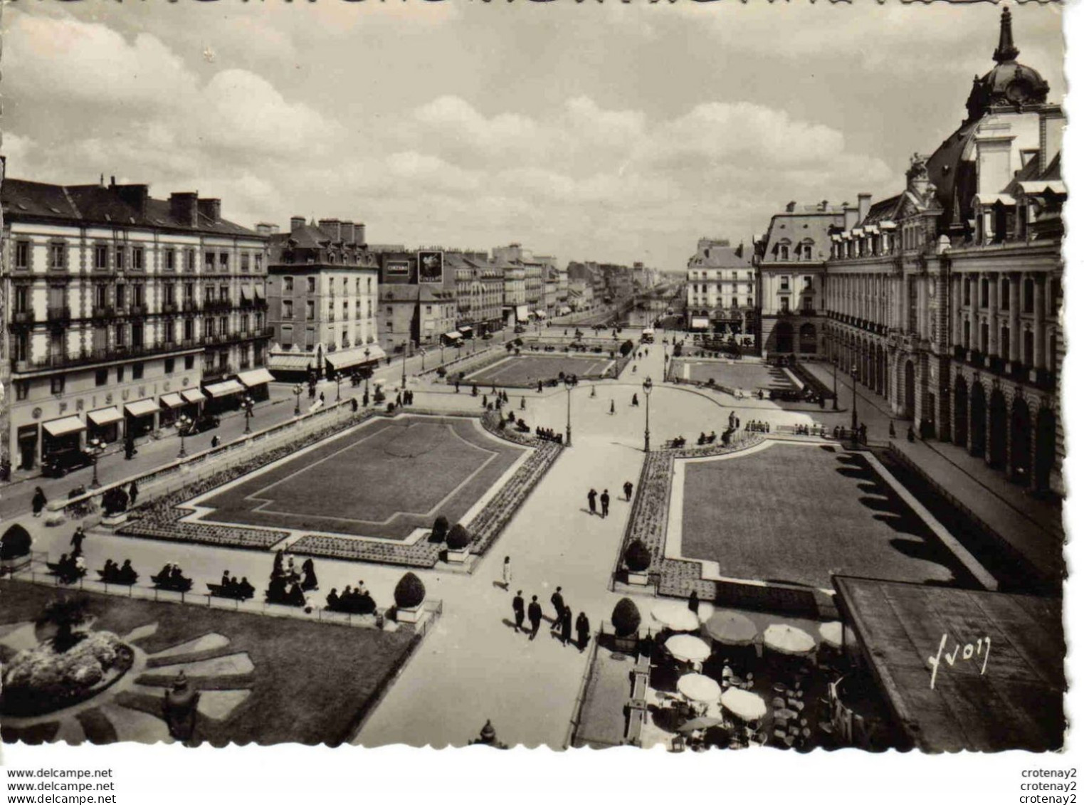 35 RENNES N°3209 Vue D'ensemble Jardins Sur La Vilaine VOIR 2 ZOOMS Hotchkiss ? PUB CINZANO PRISUNIC BUS Ancien - Rennes