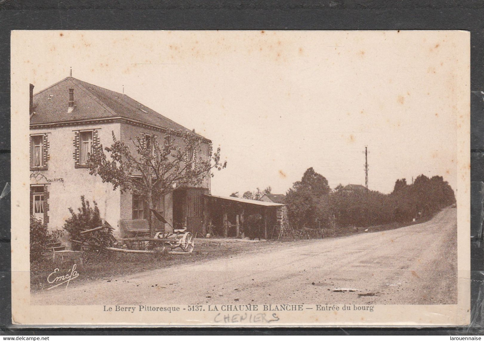 23 - CHENIERS - La Chaume Blanche - Entrée Du Bourg - Autres & Non Classés