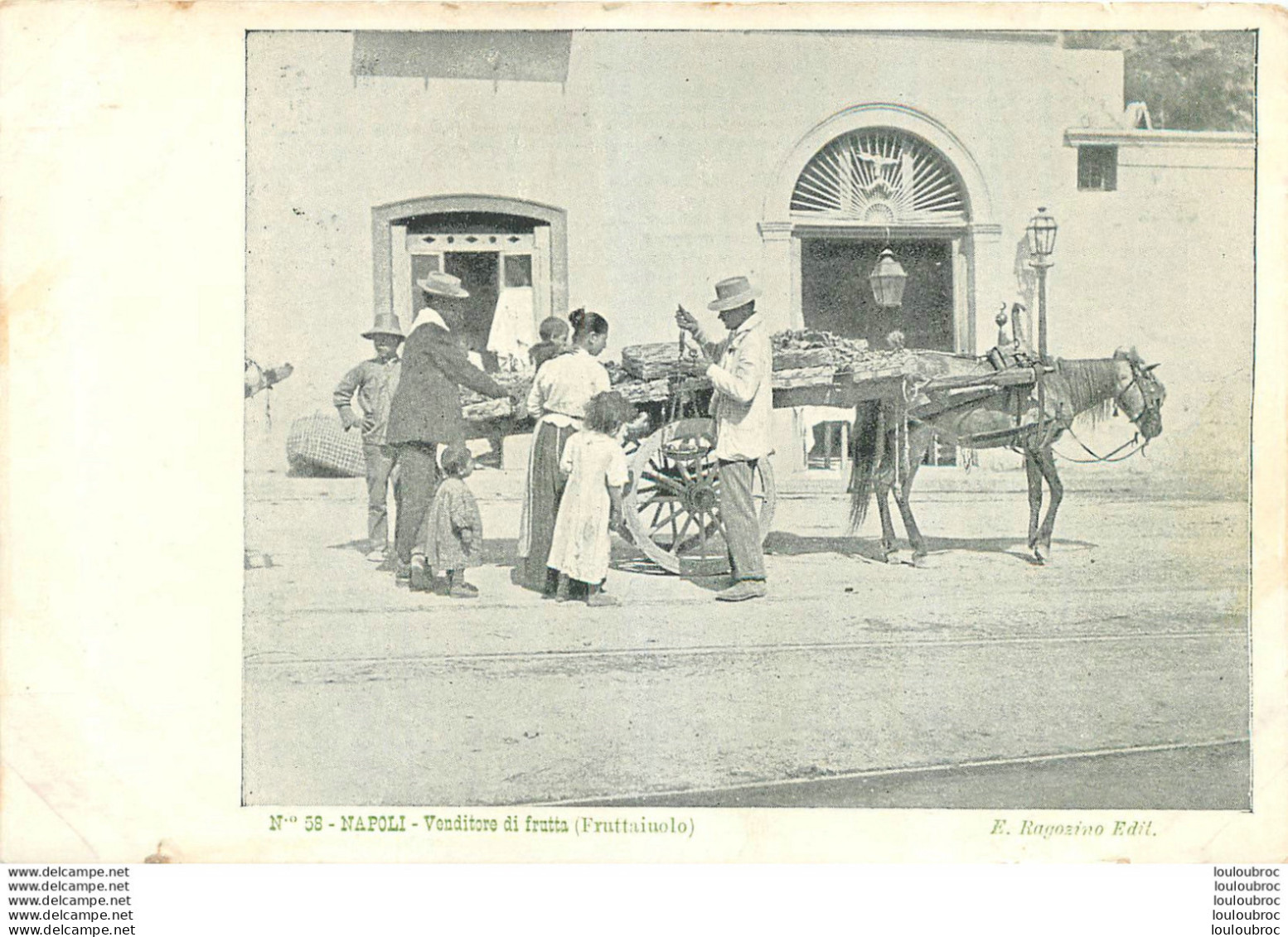 NAPOLI VENDITORE DI FRUTTA MARCHAND AMBULANT ET ATTELAGE - Napoli (Naples)